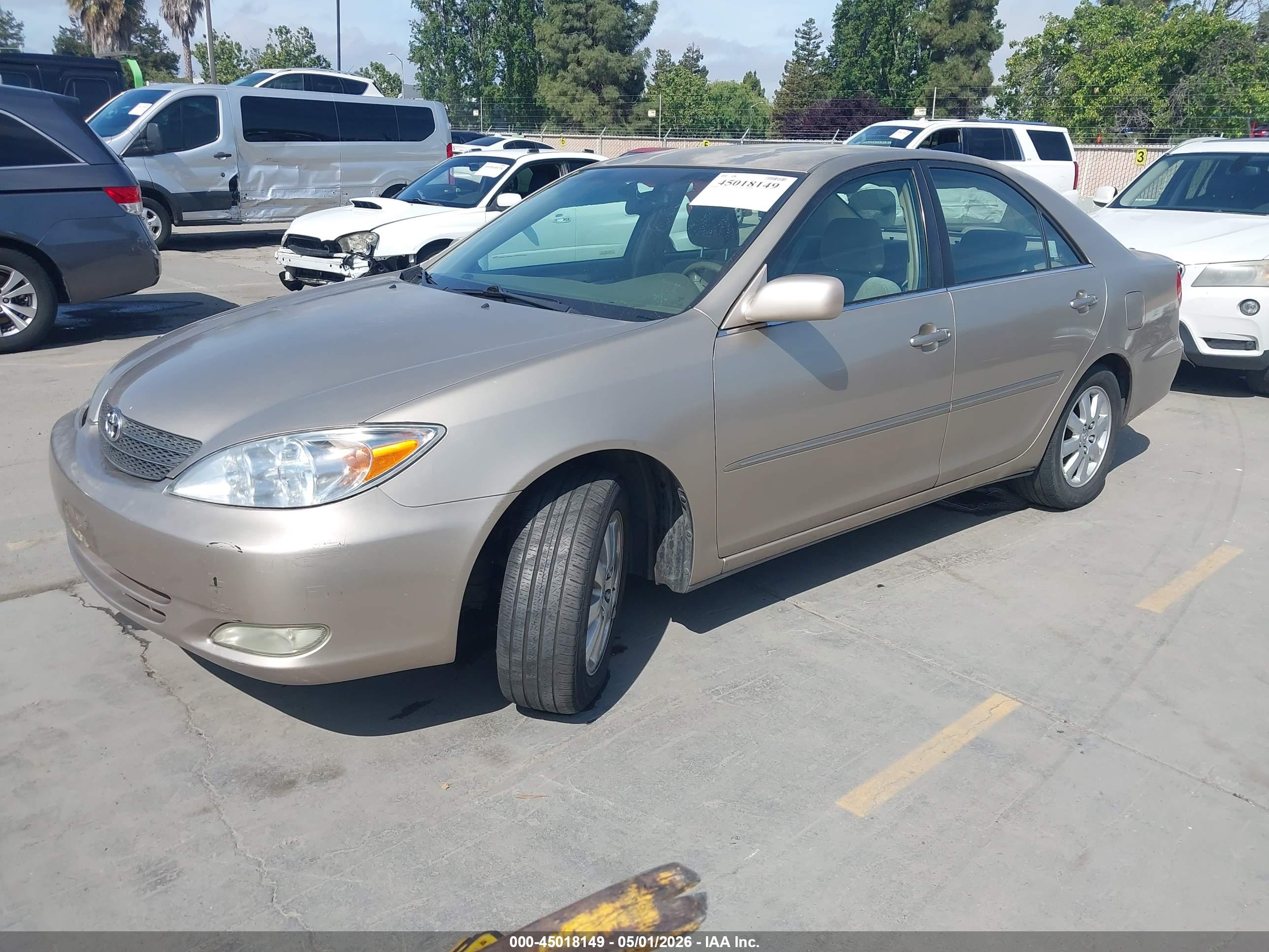 TOYOTA CAMRY image 2