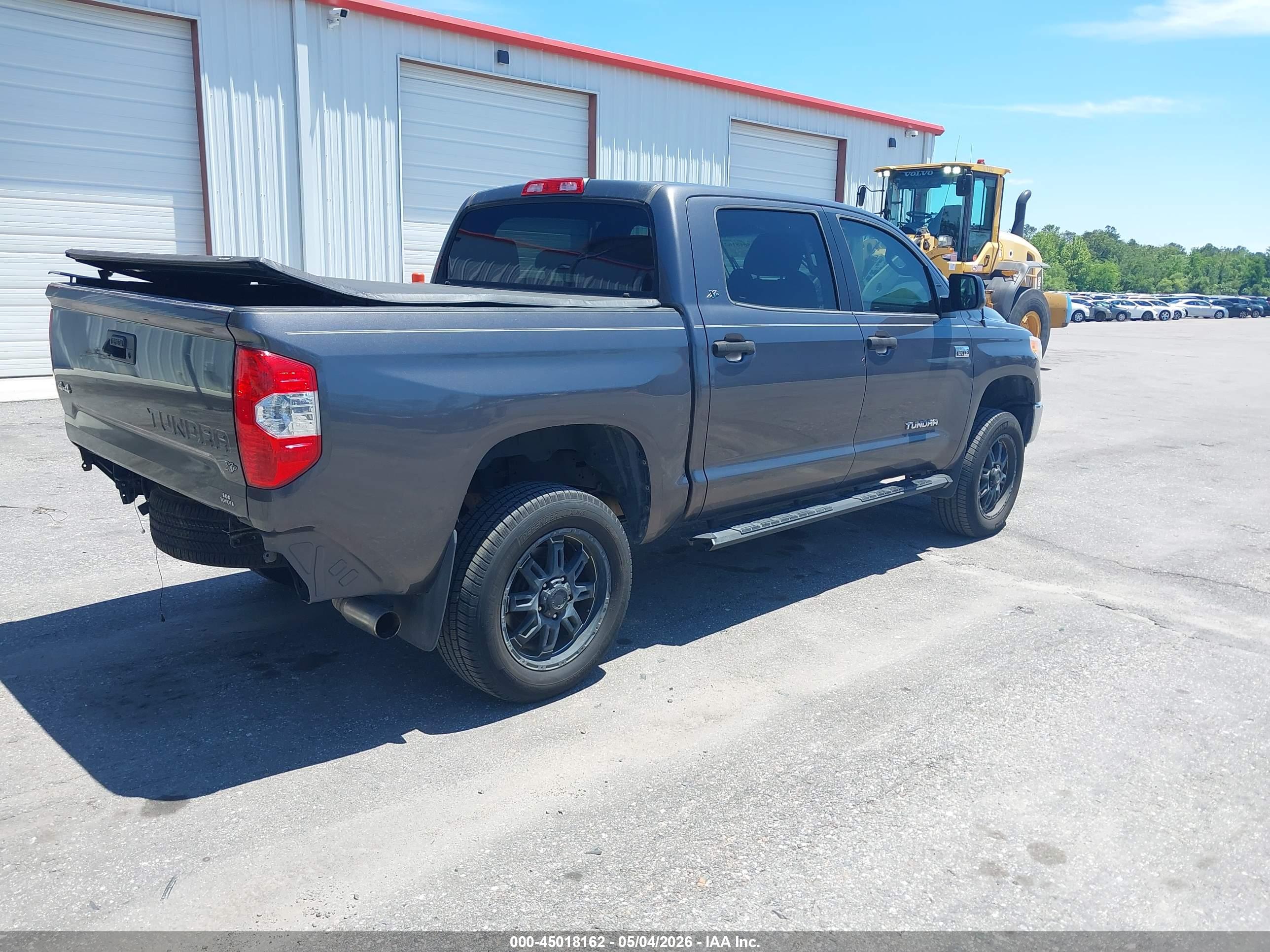 TOYOTA TUNDRA image 4