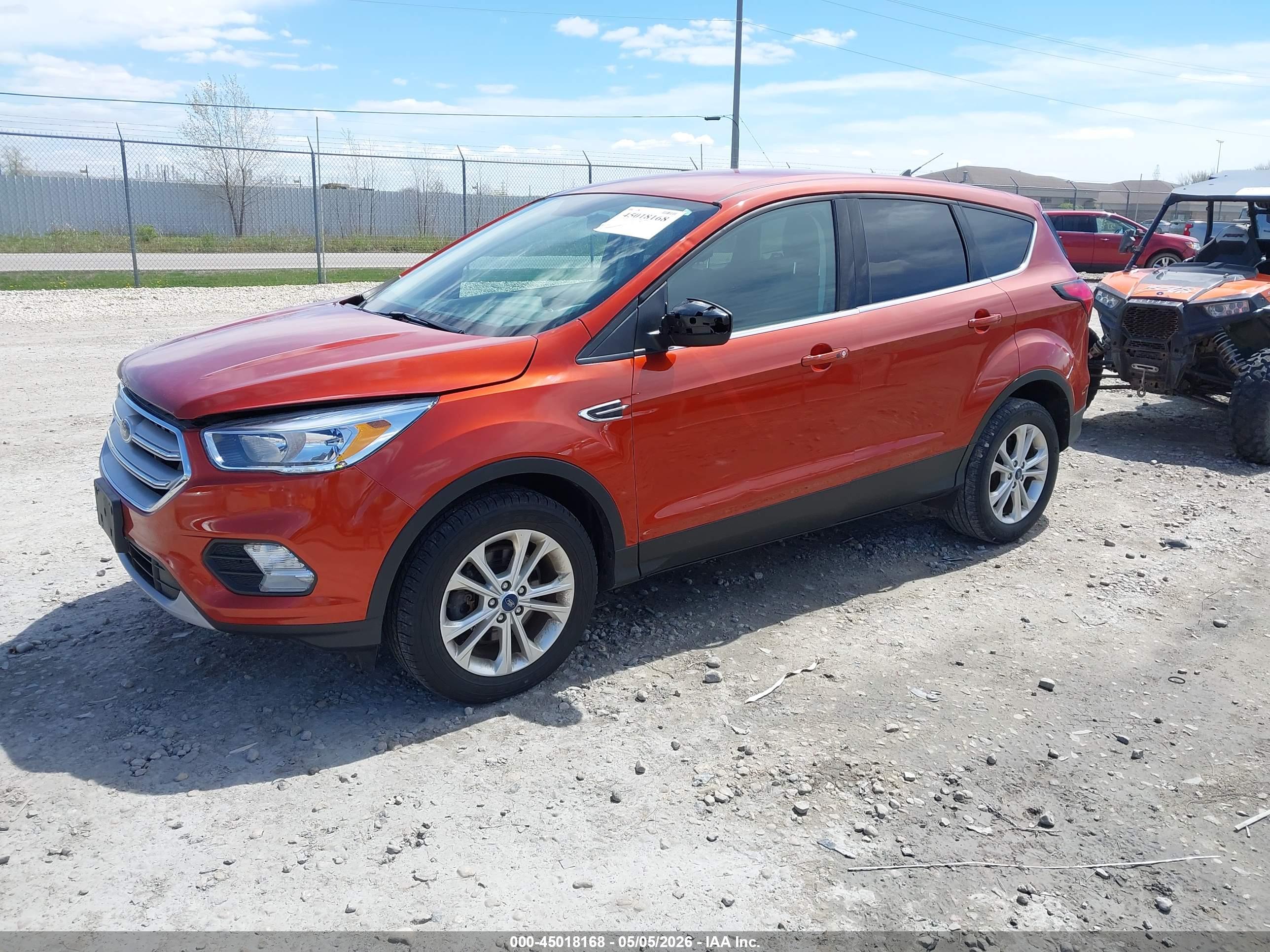 FORD ESCAPE image 2