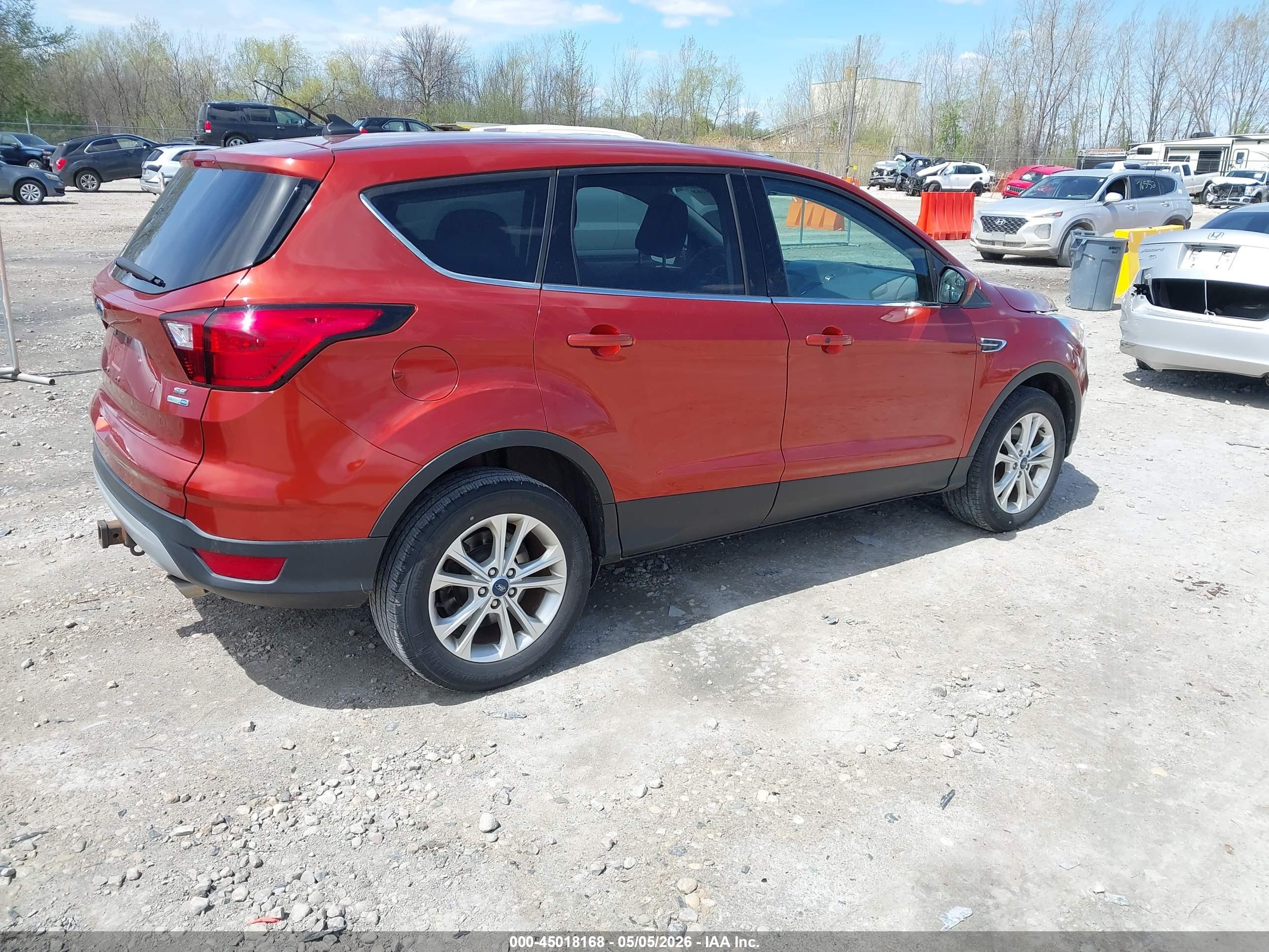 FORD ESCAPE image 4
