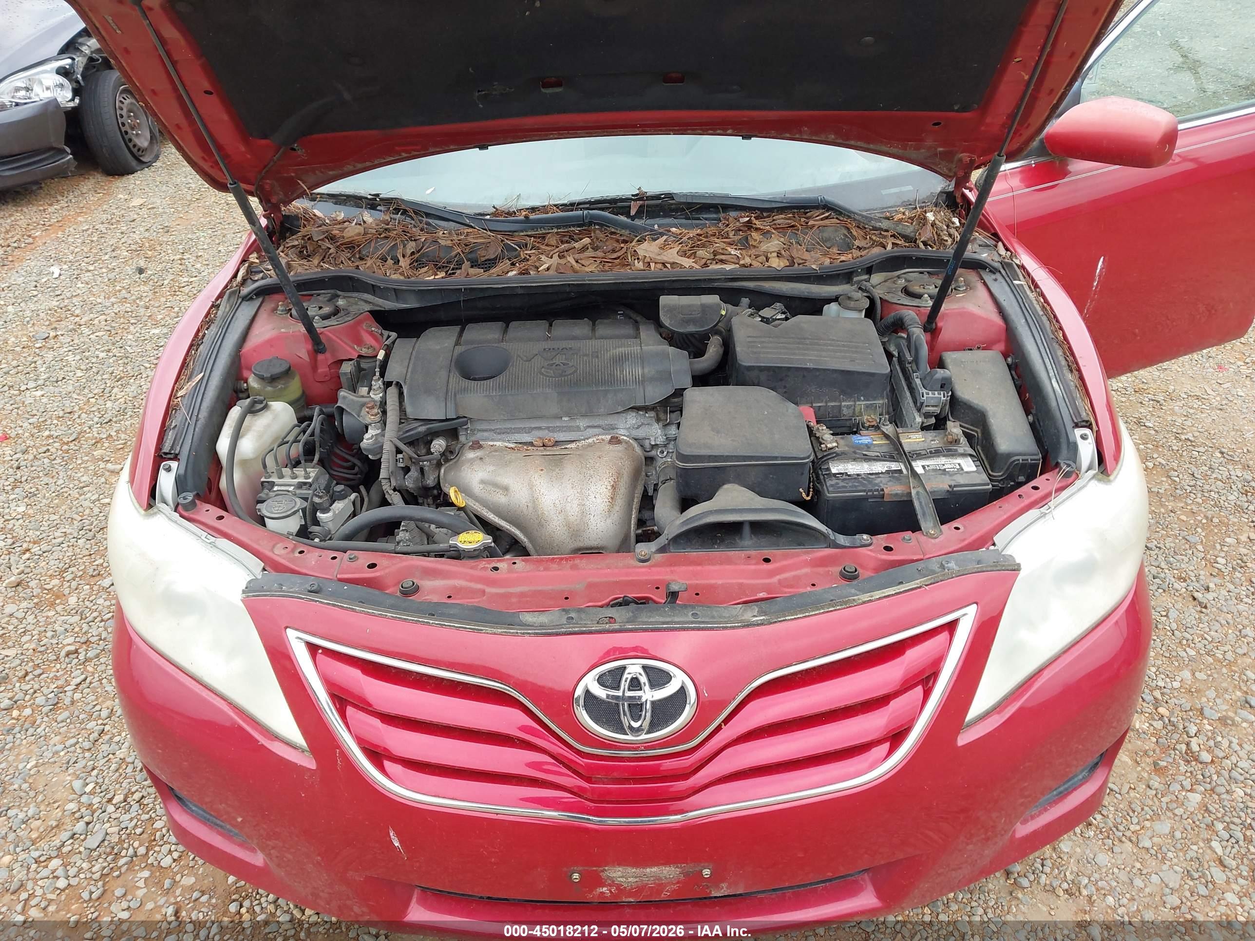 TOYOTA CAMRY image 10