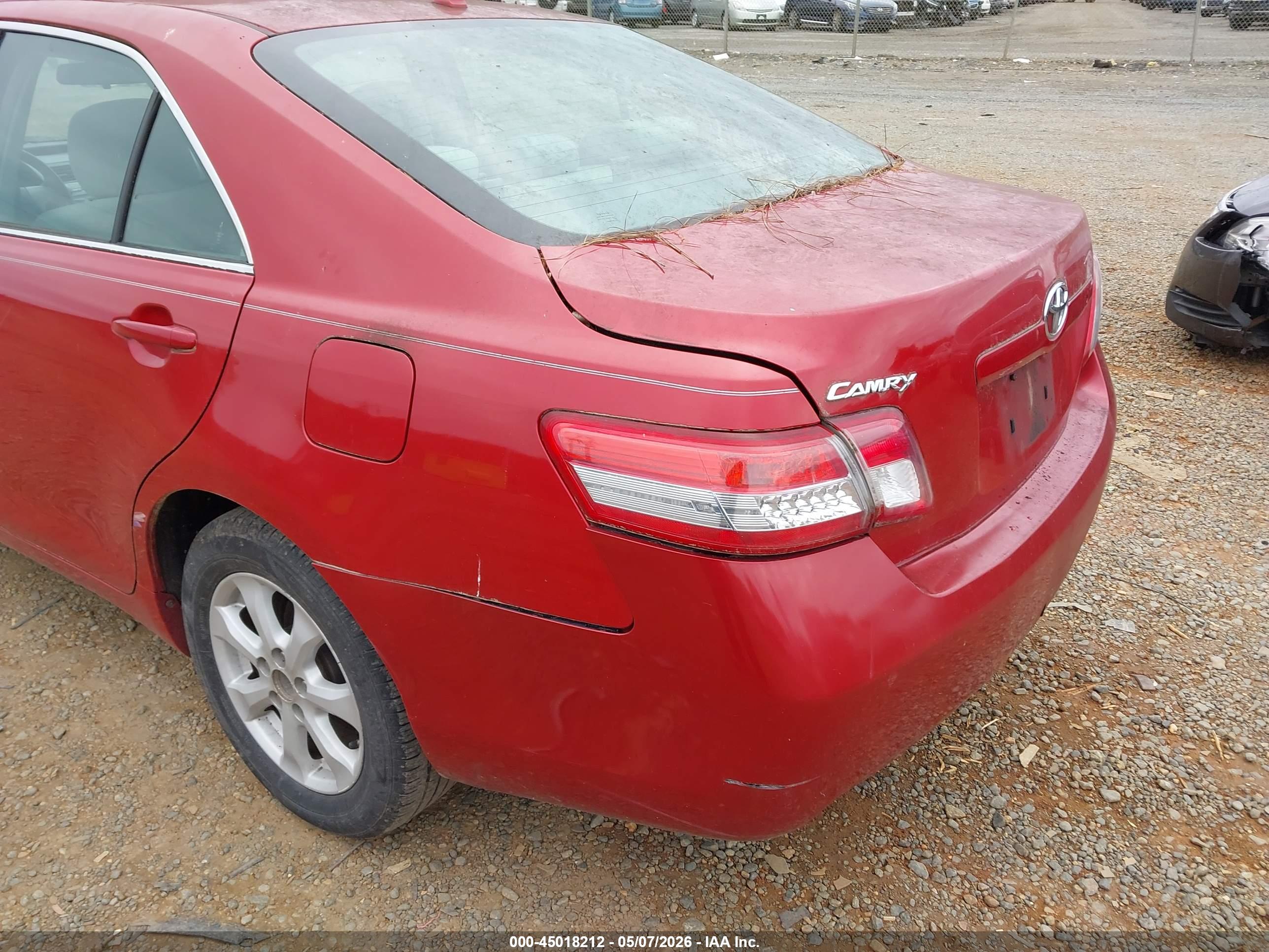 TOYOTA CAMRY image 6
