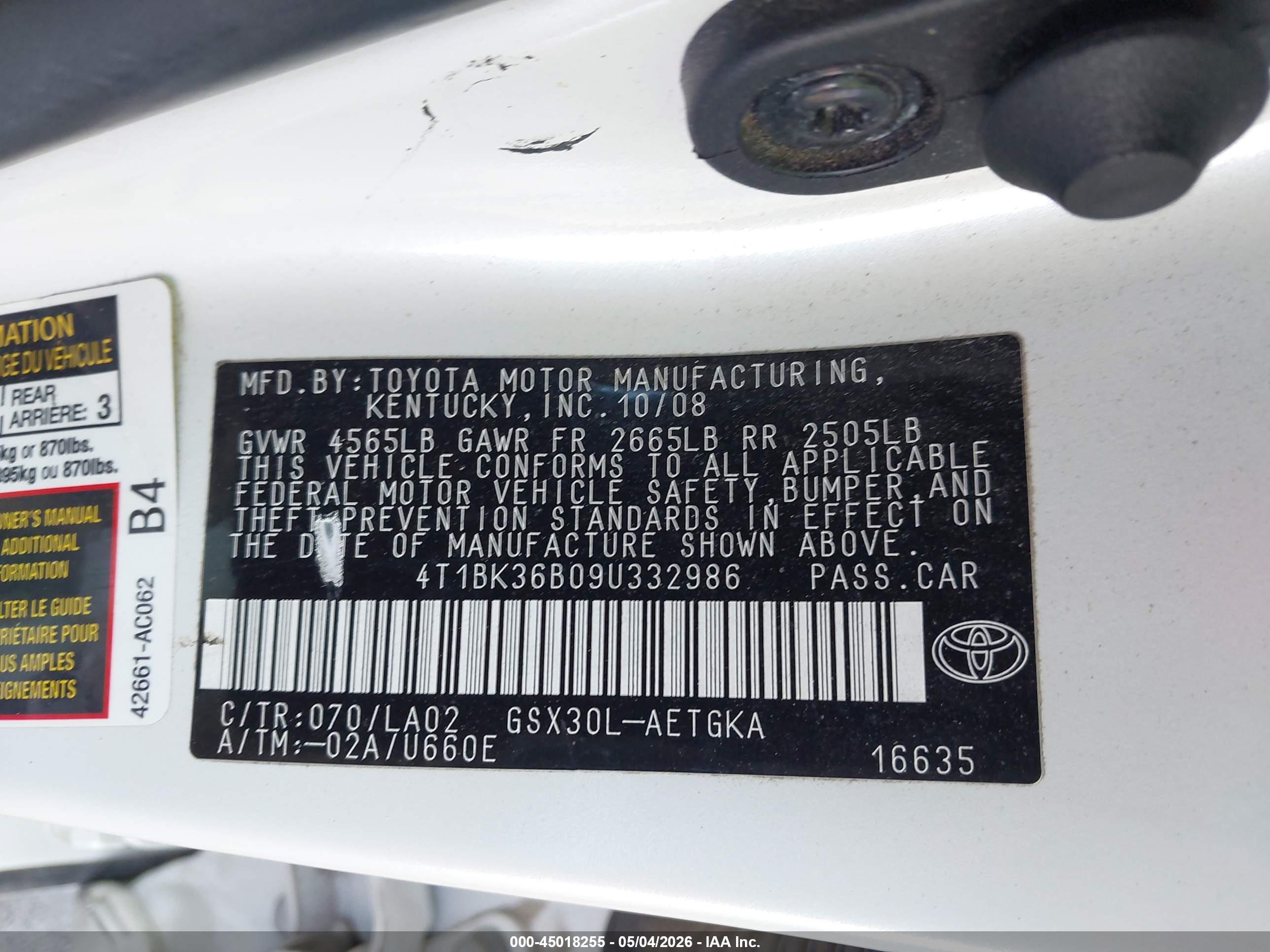 TOYOTA AVALON image 9