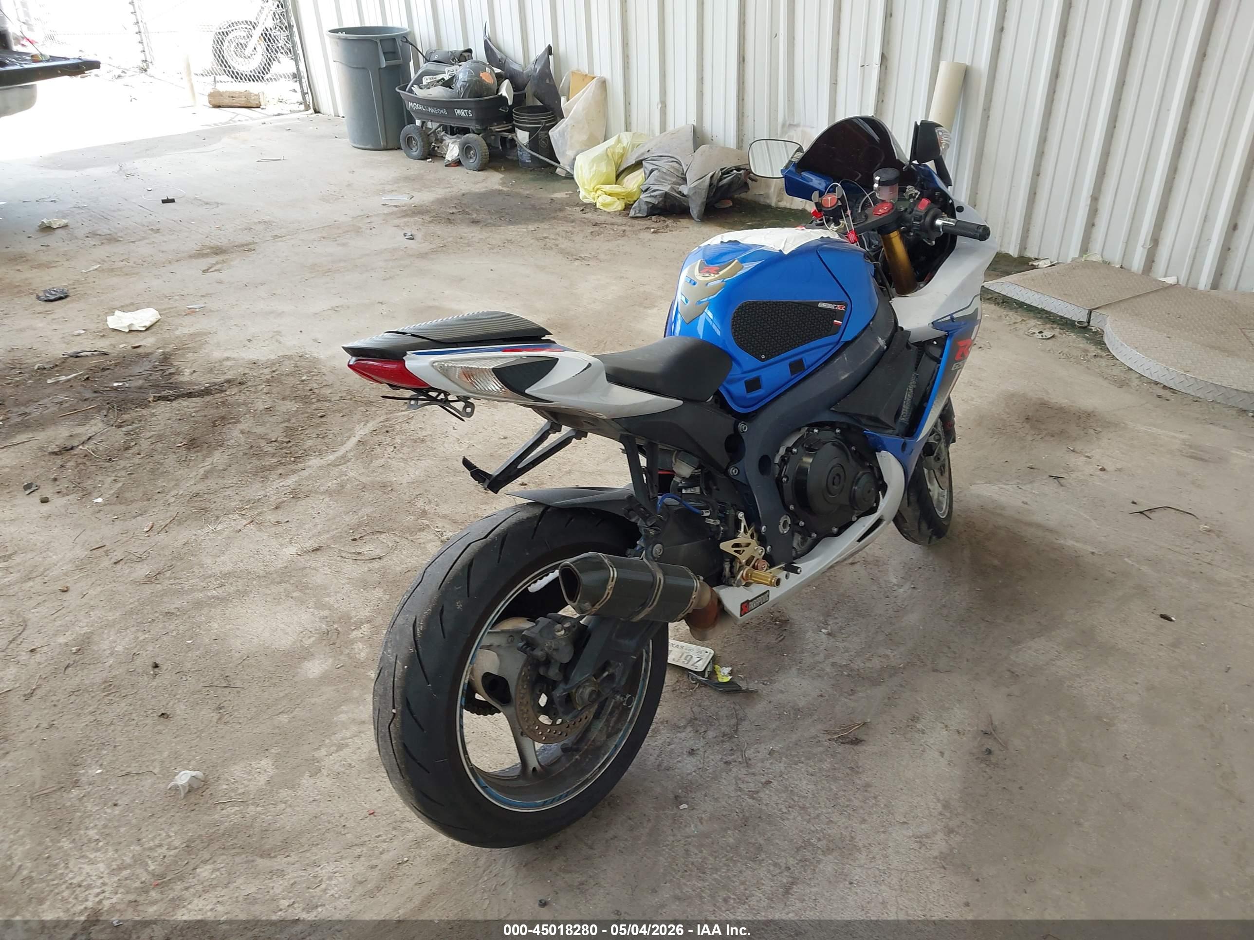 SUZUKI GSX-R600 image 4