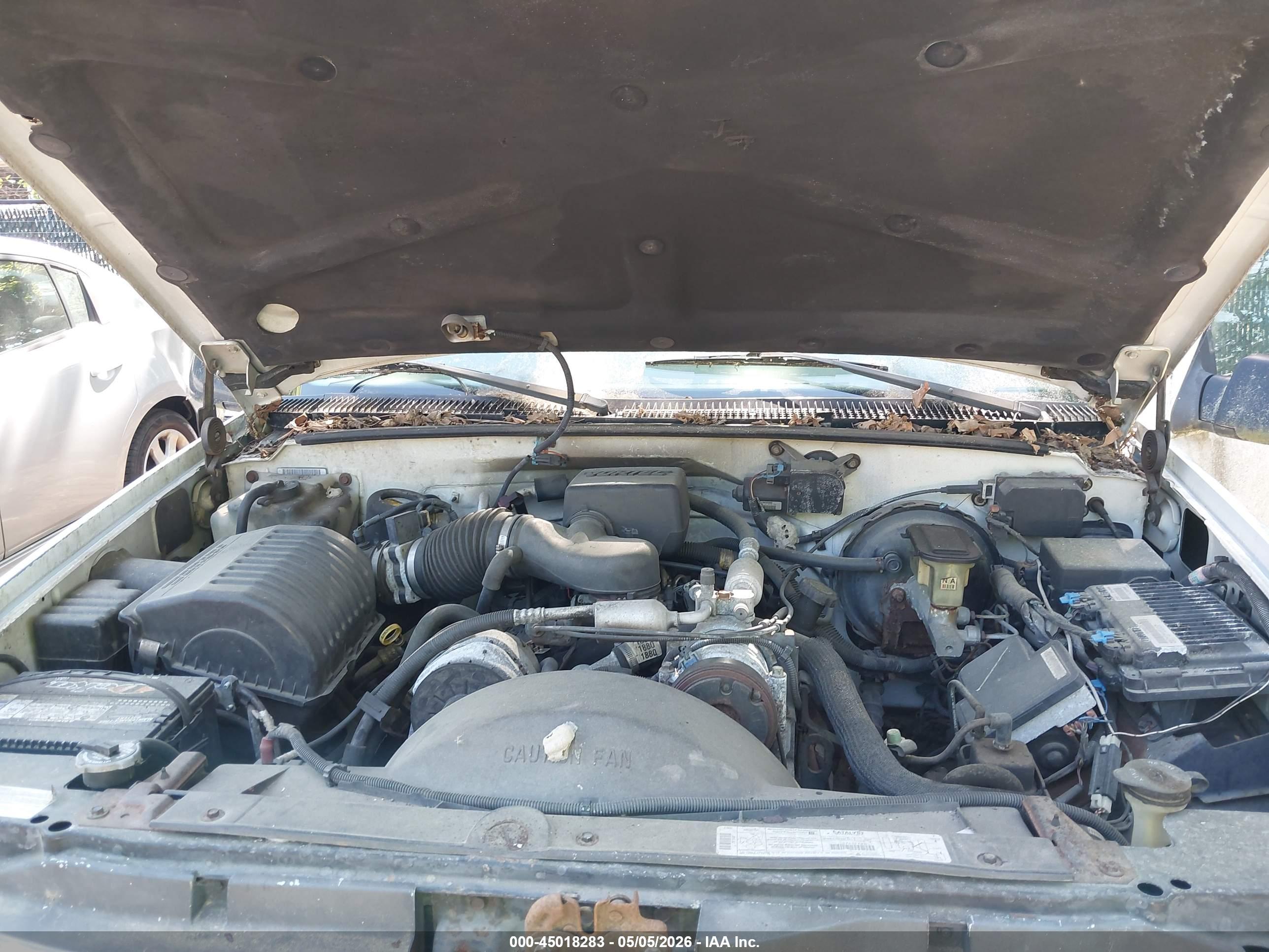 CHEVROLET TAHOE image 10
