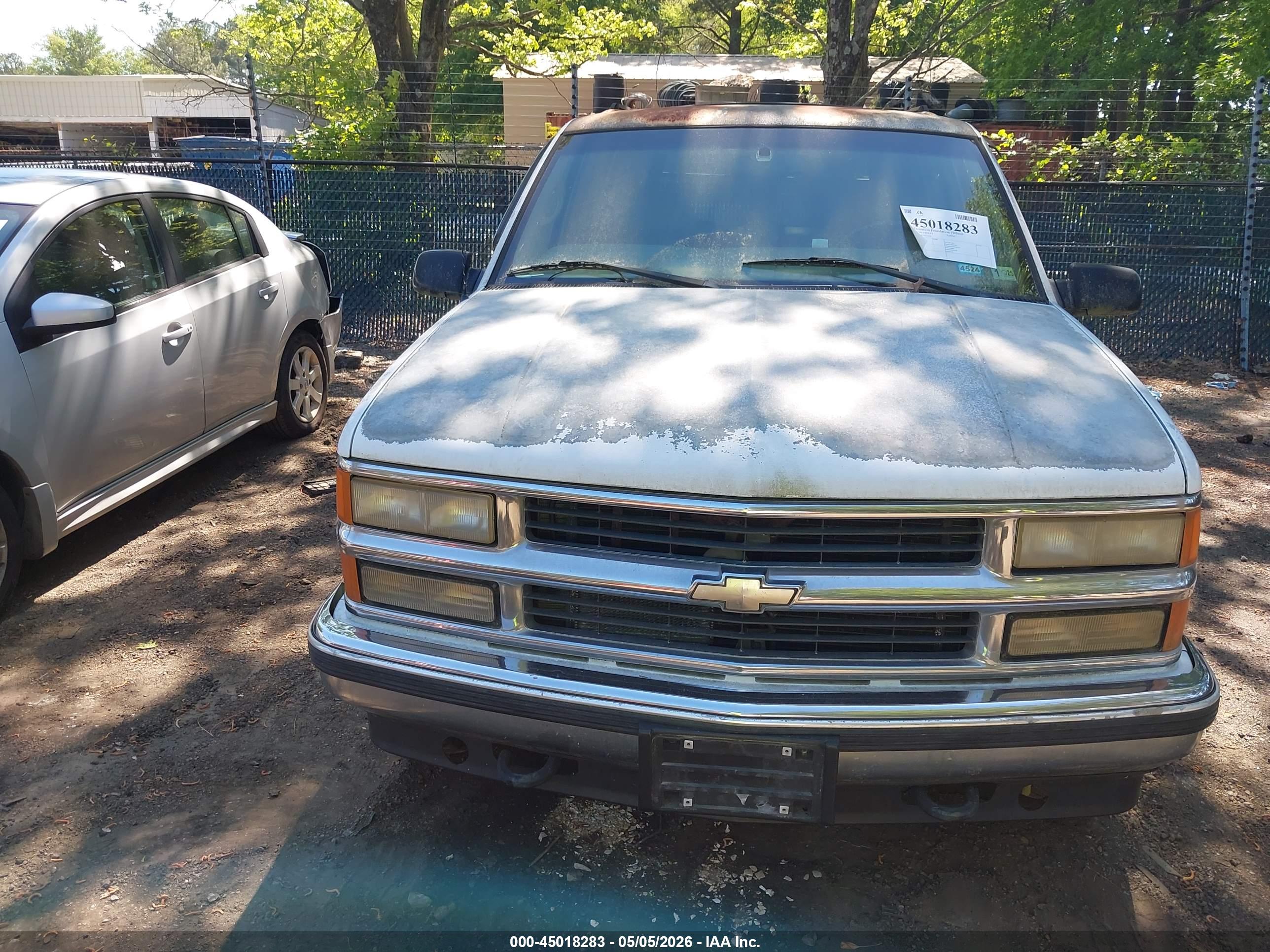 CHEVROLET TAHOE image 6