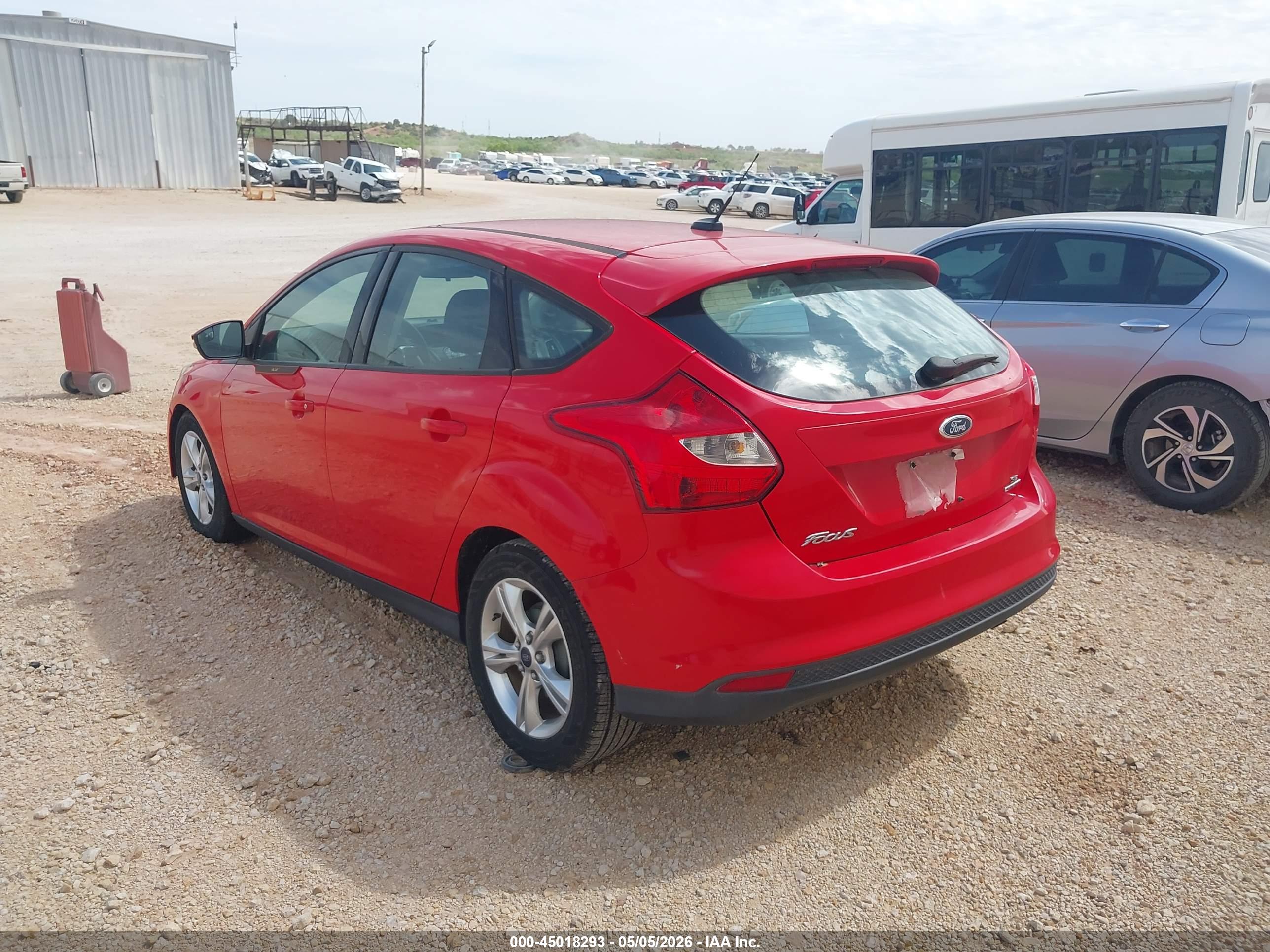 FORD FOCUS image 3