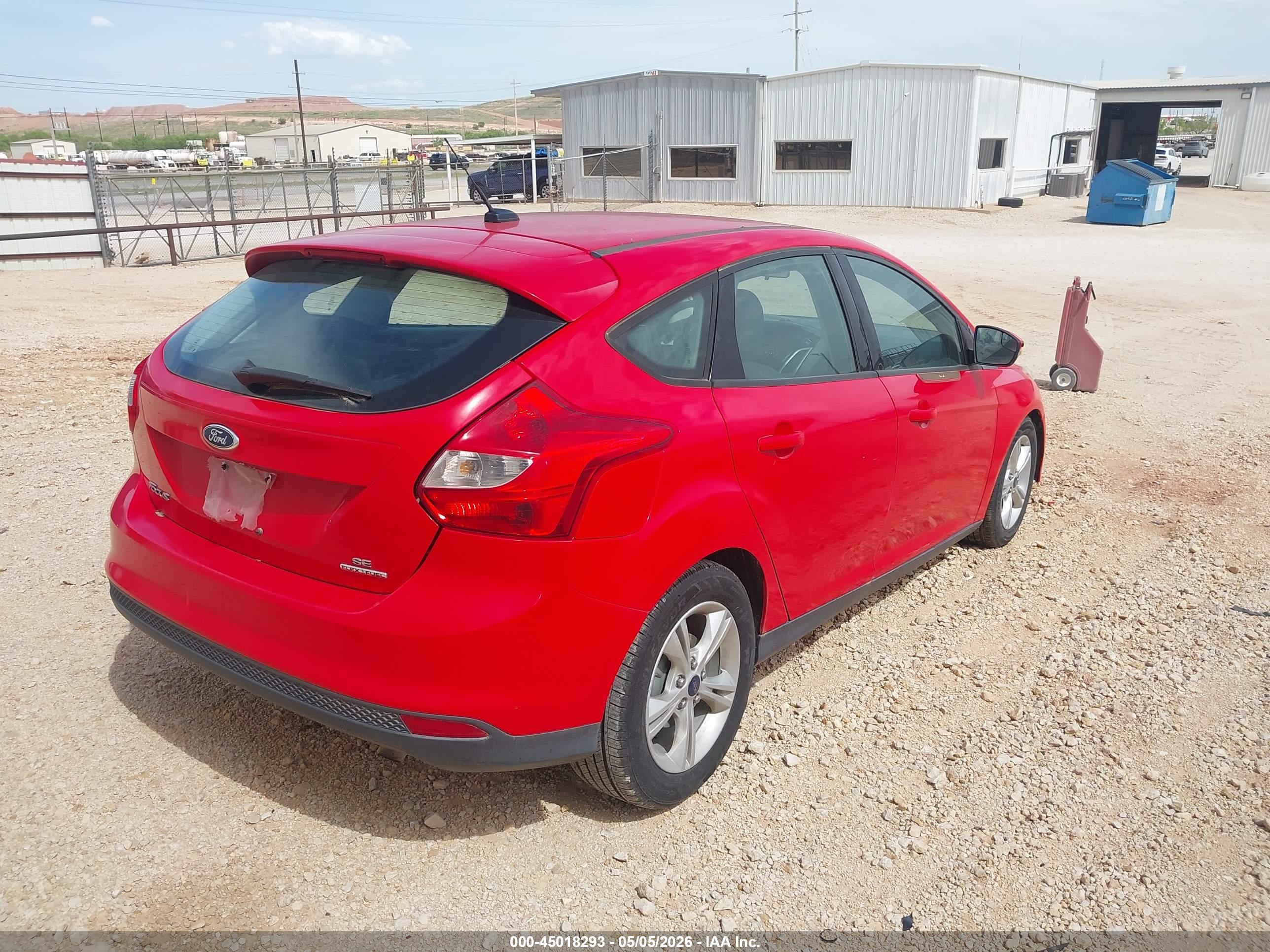 FORD FOCUS image 4