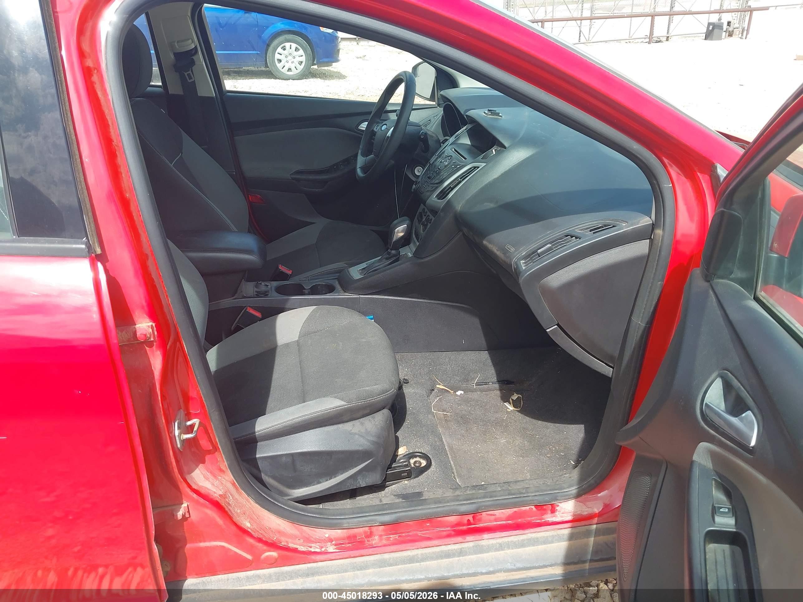 FORD FOCUS image 5