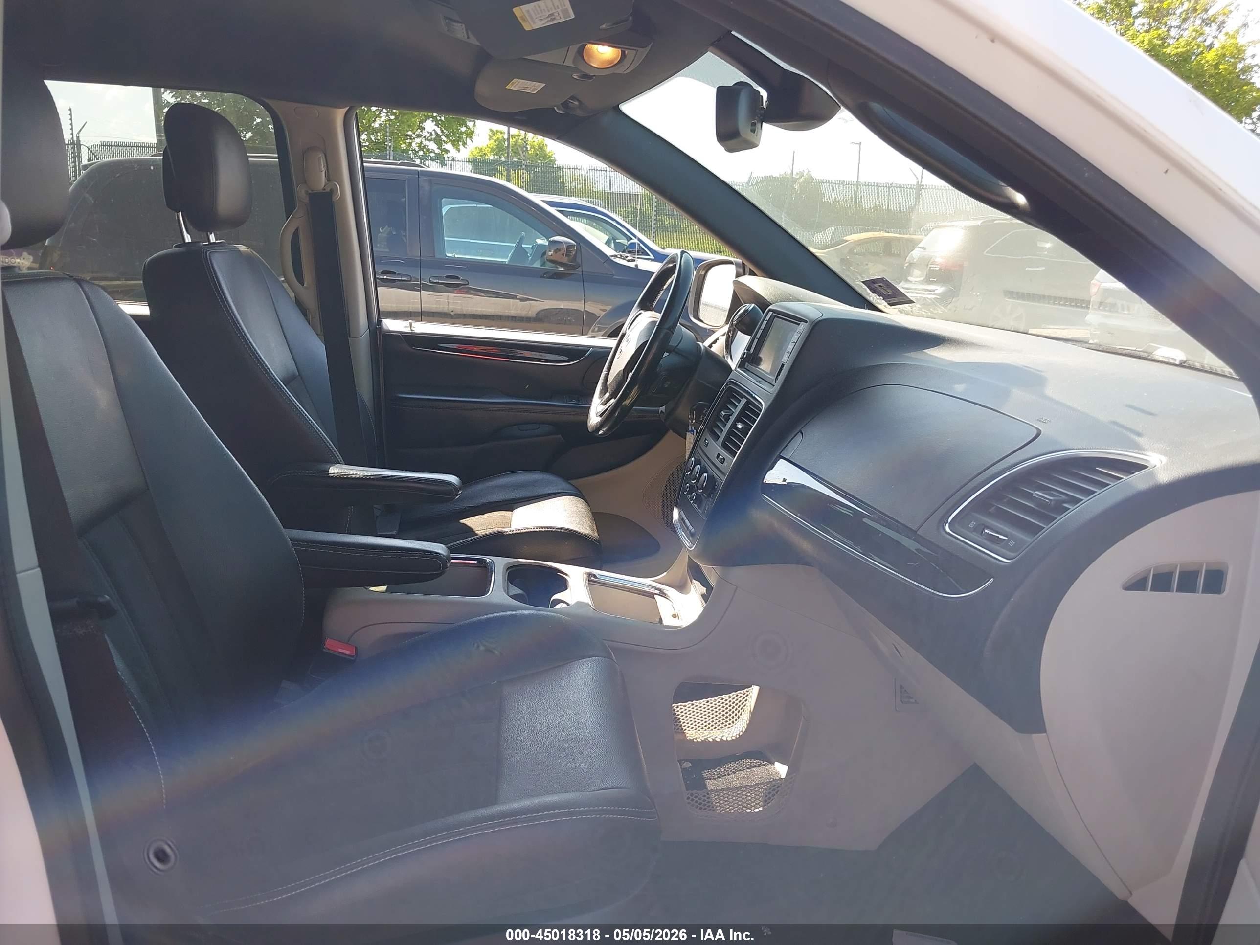 DODGE GRAND image 5