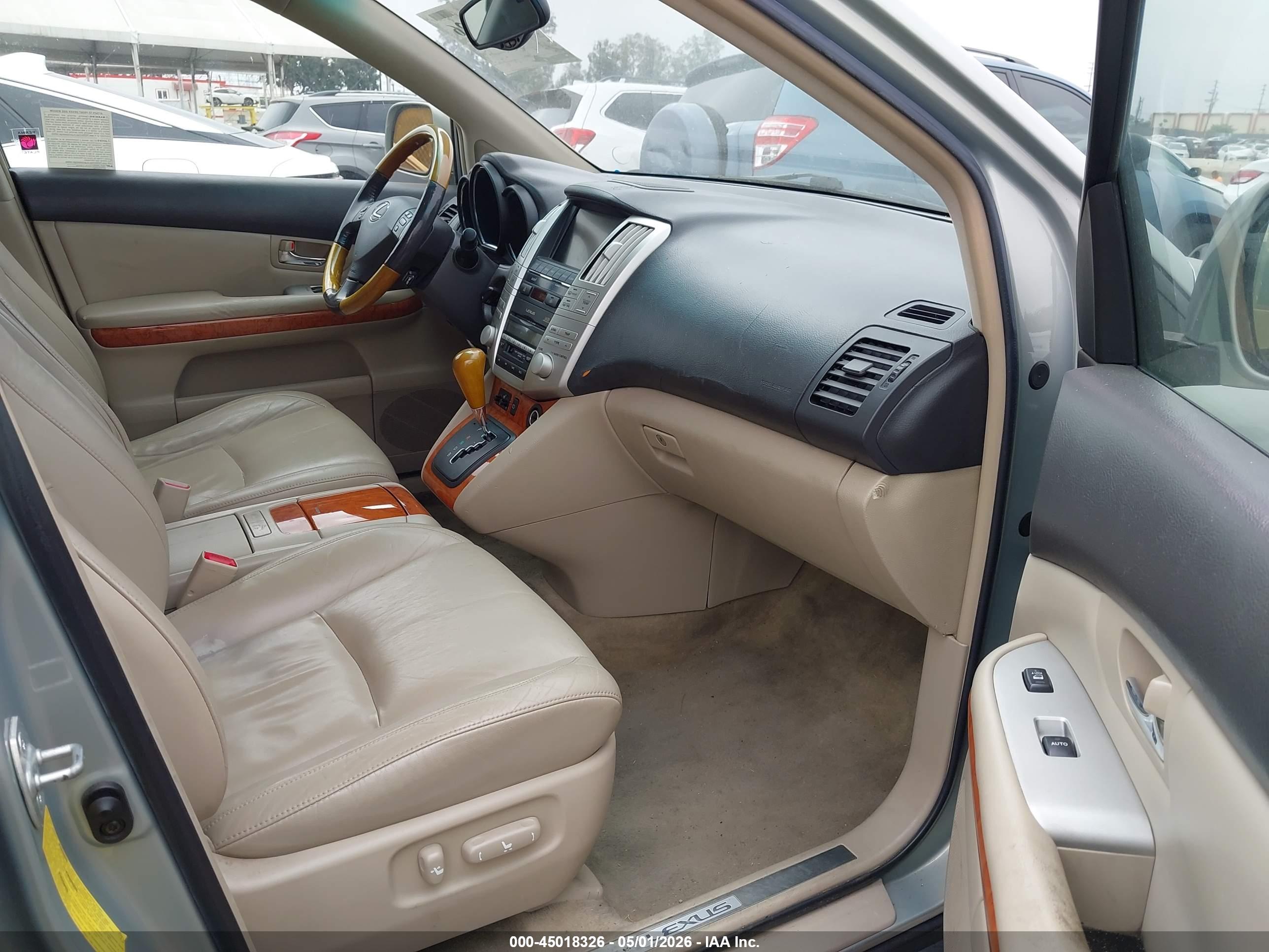 LEXUS RX image 5