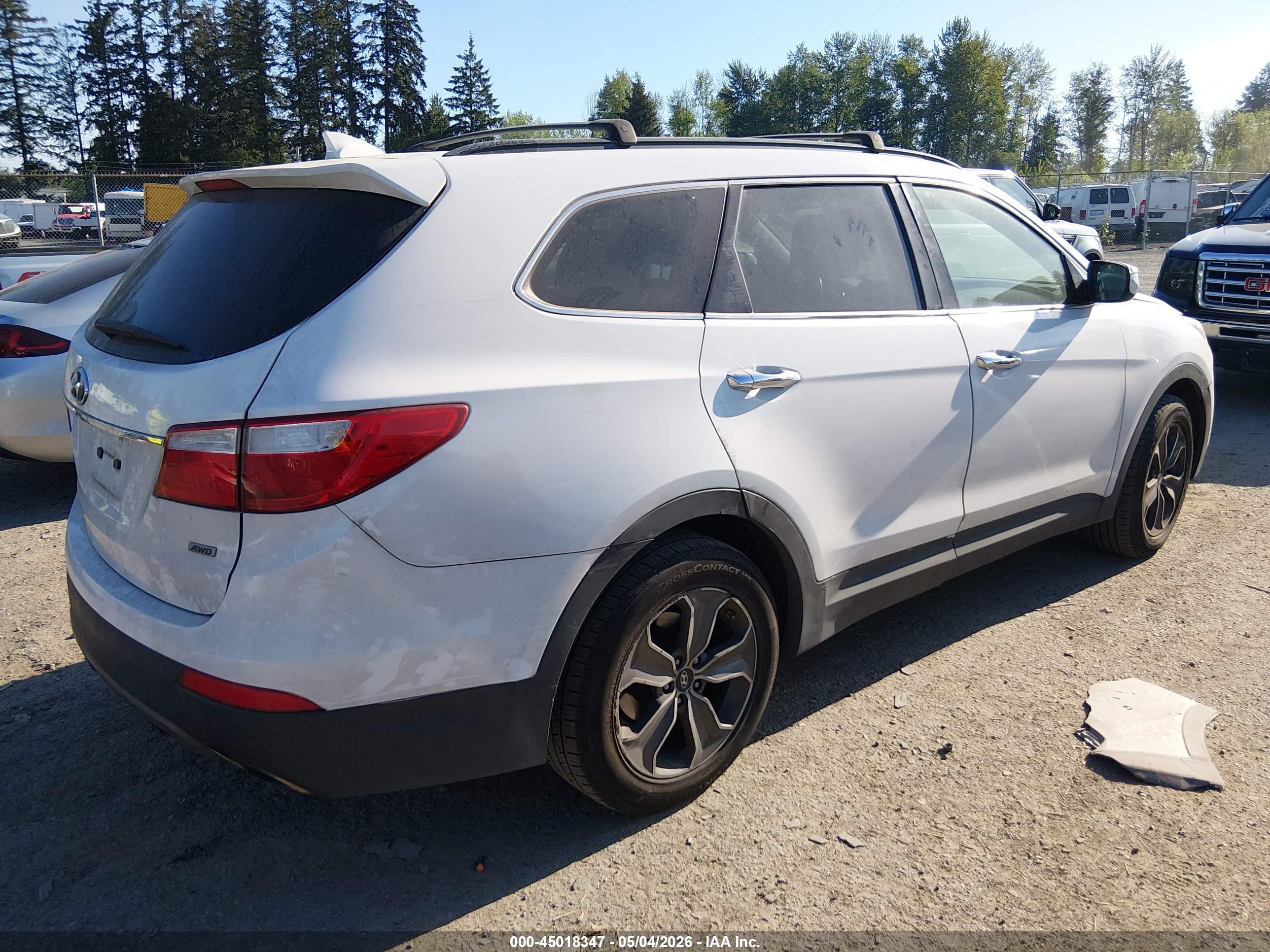 HYUNDAI SANTA image 4