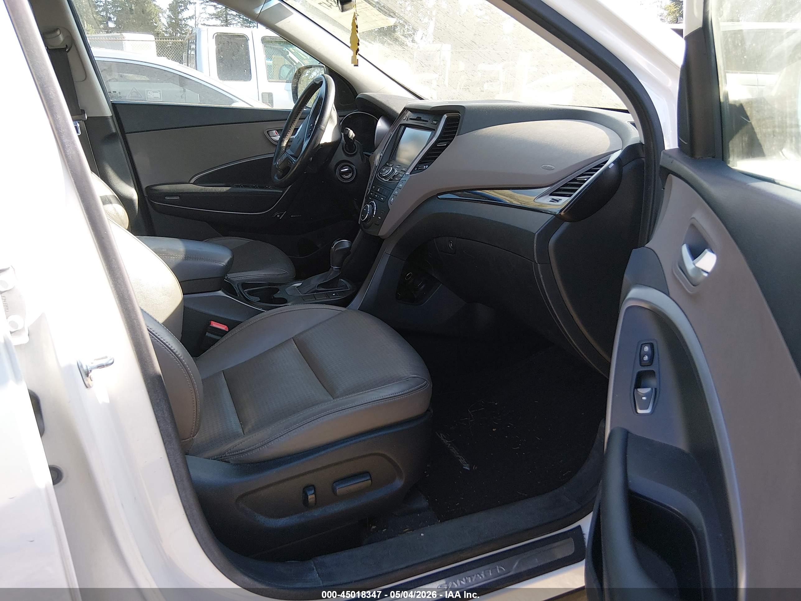 HYUNDAI SANTA image 5
