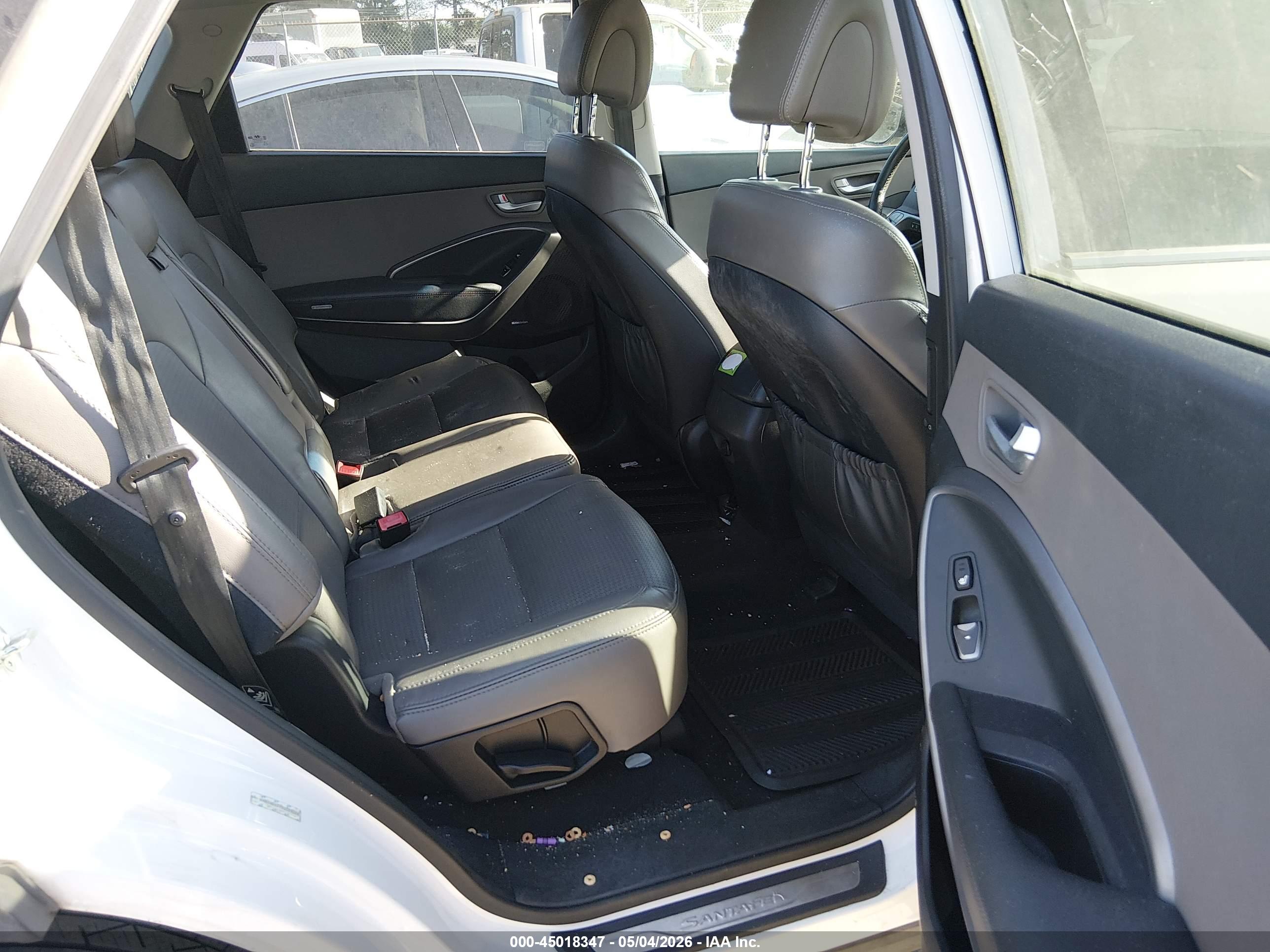HYUNDAI SANTA image 8