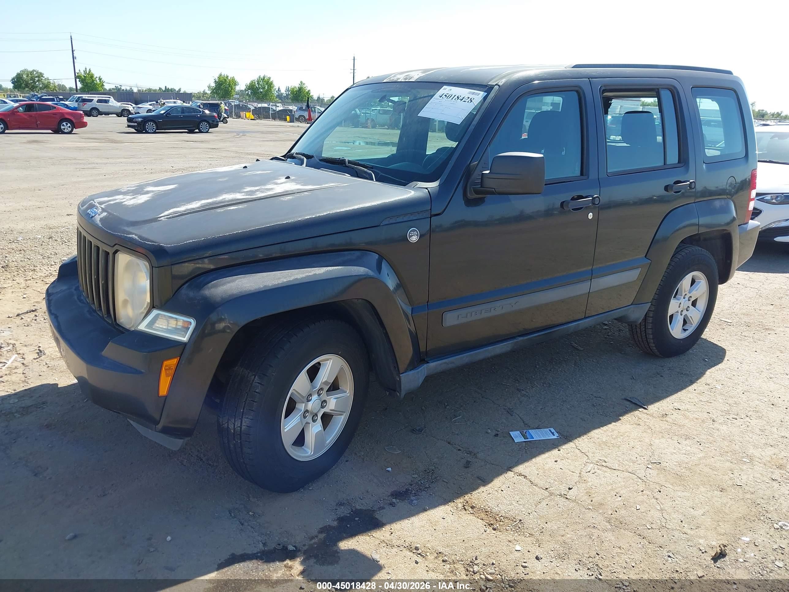 JEEP LIBERTY image 2