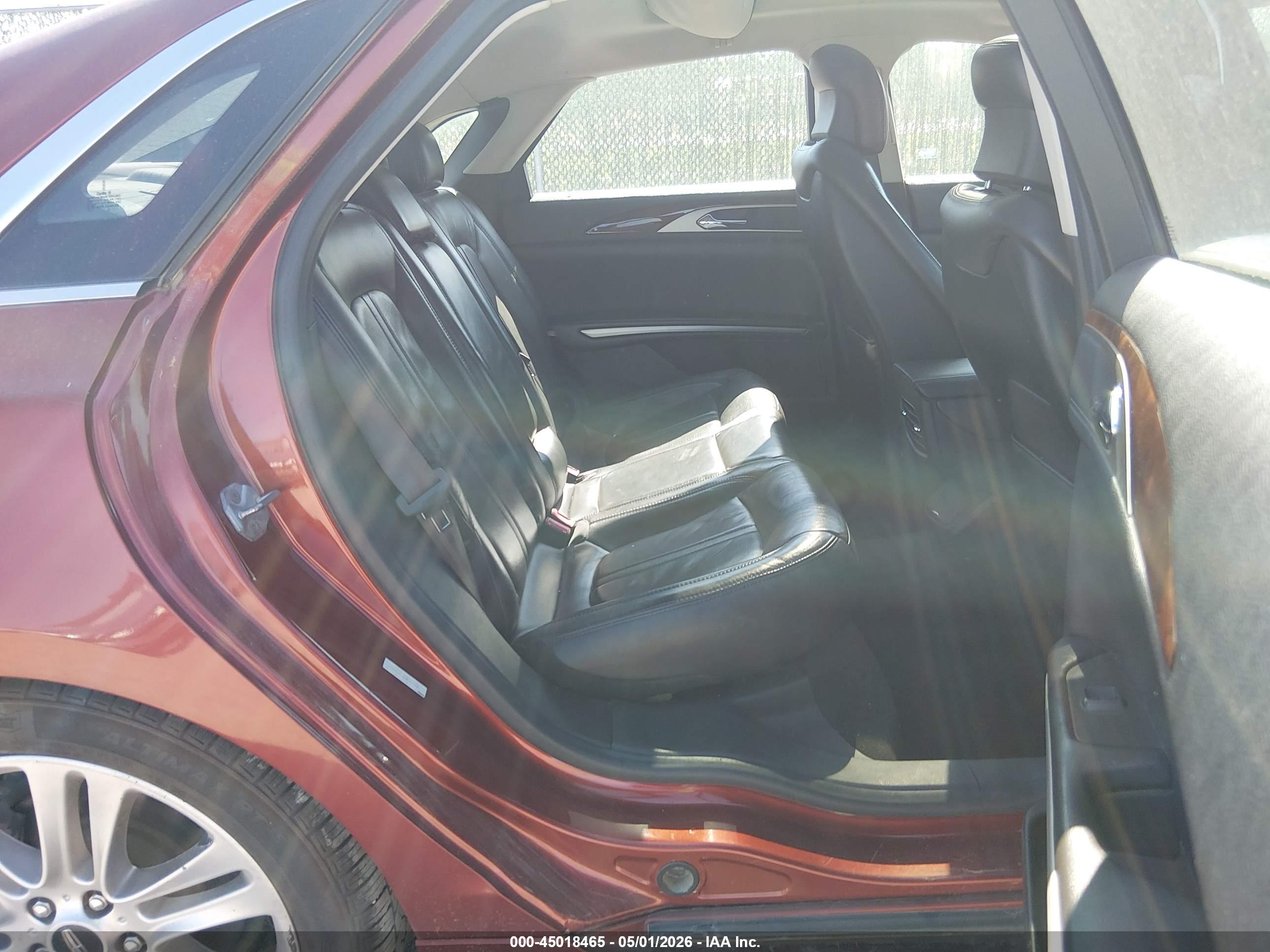 LINCOLN MKZ image 8