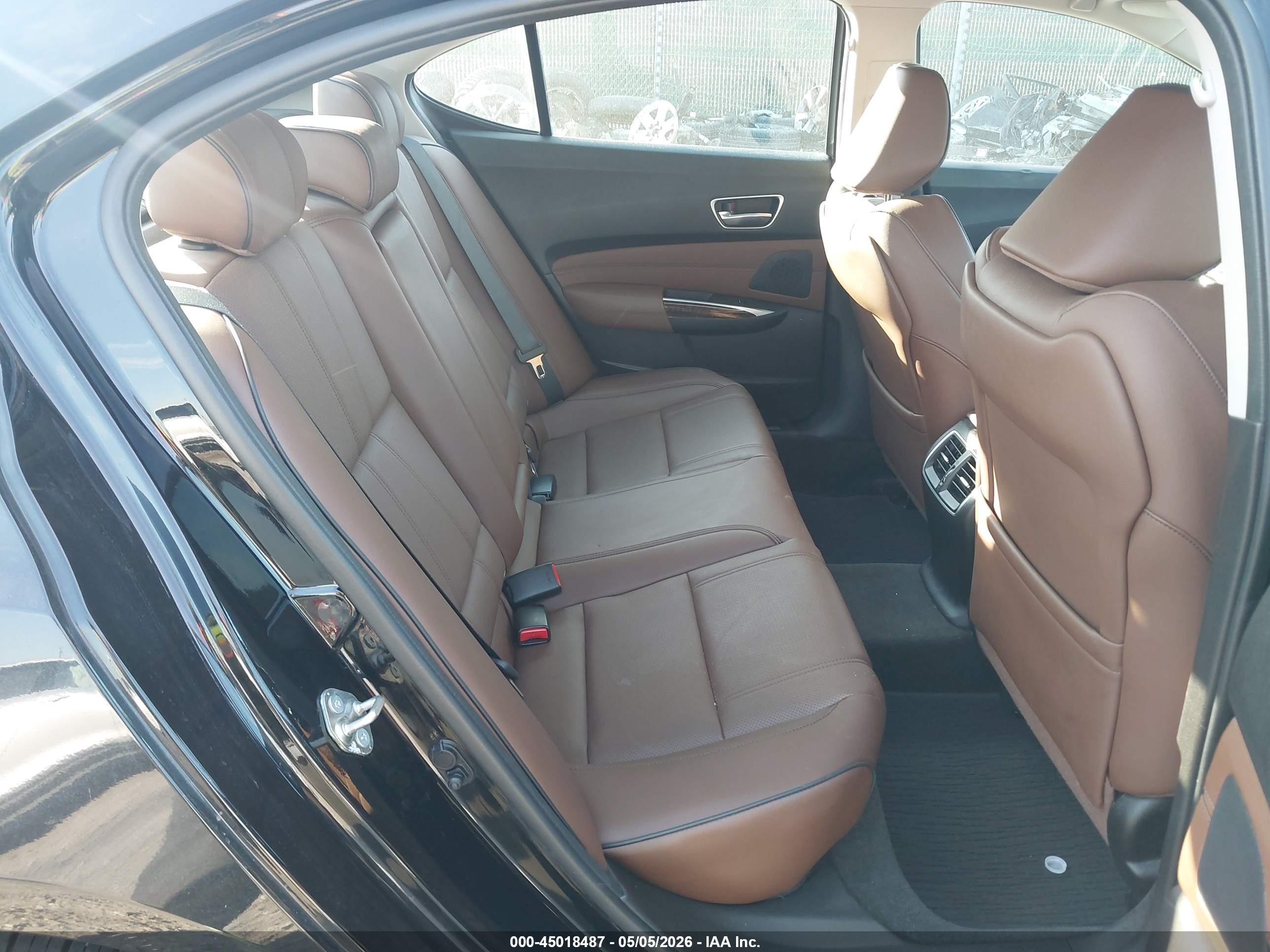 ACURA TLX image 8