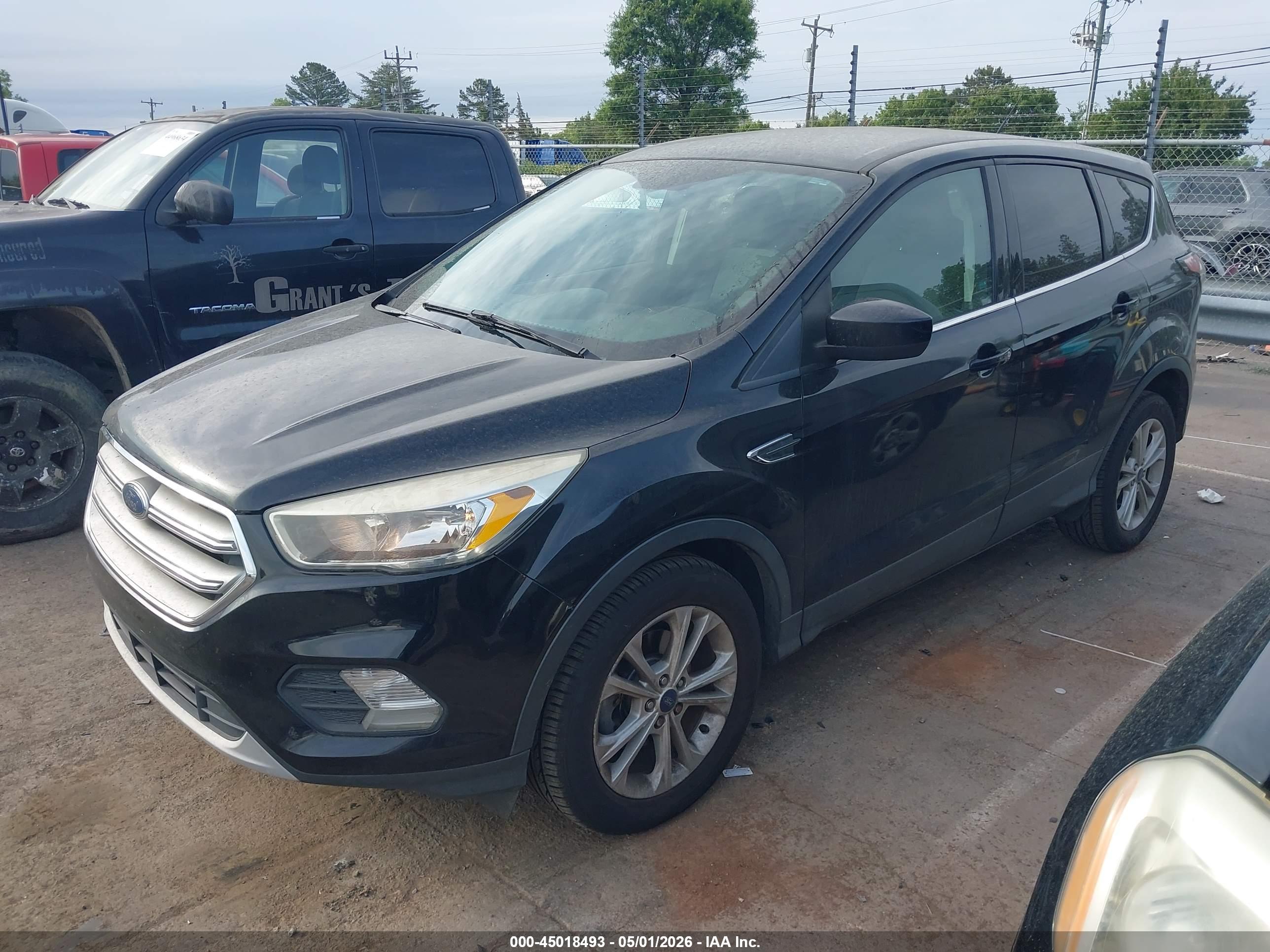 FORD ESCAPE image 2