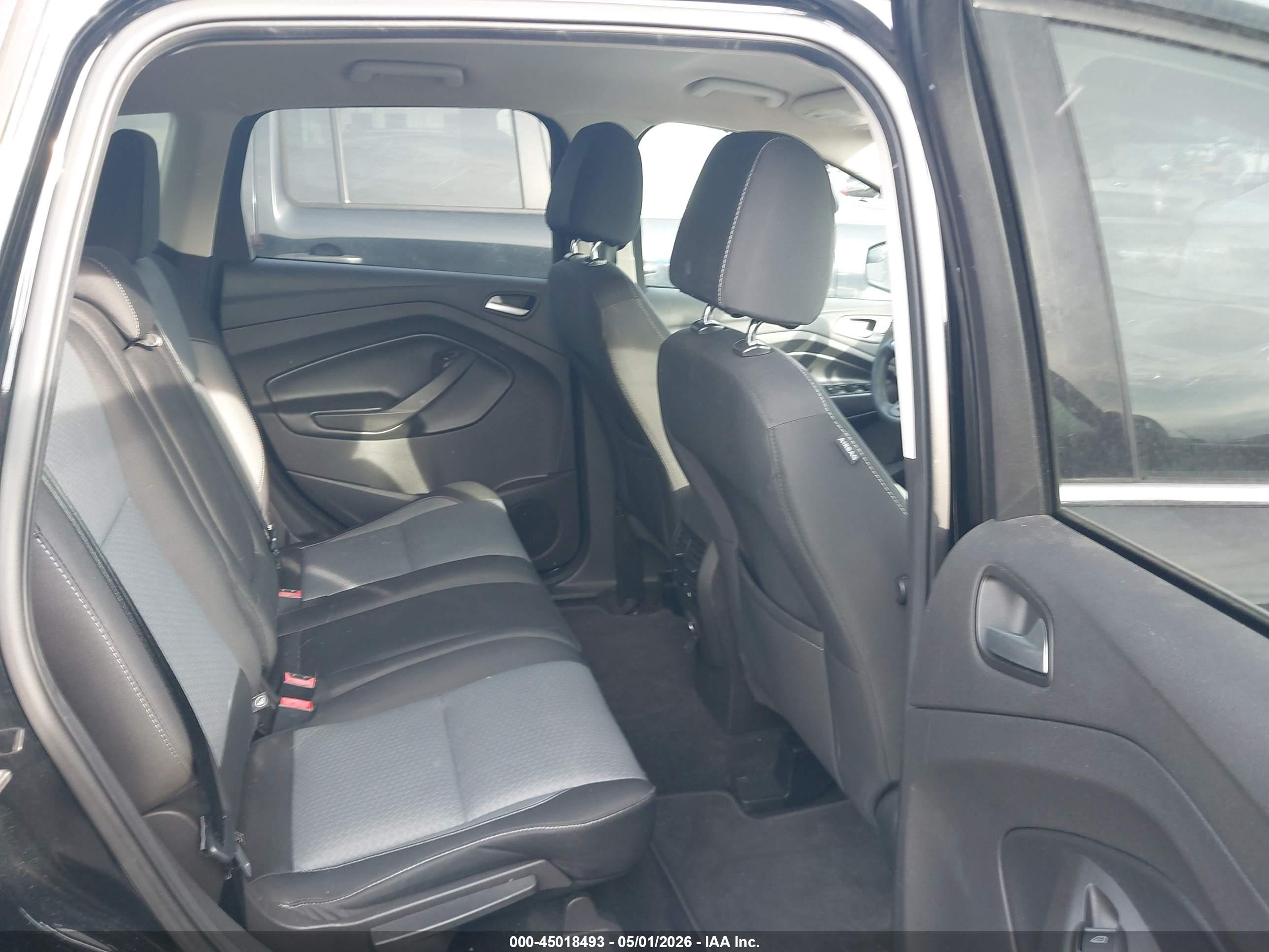 FORD ESCAPE image 8