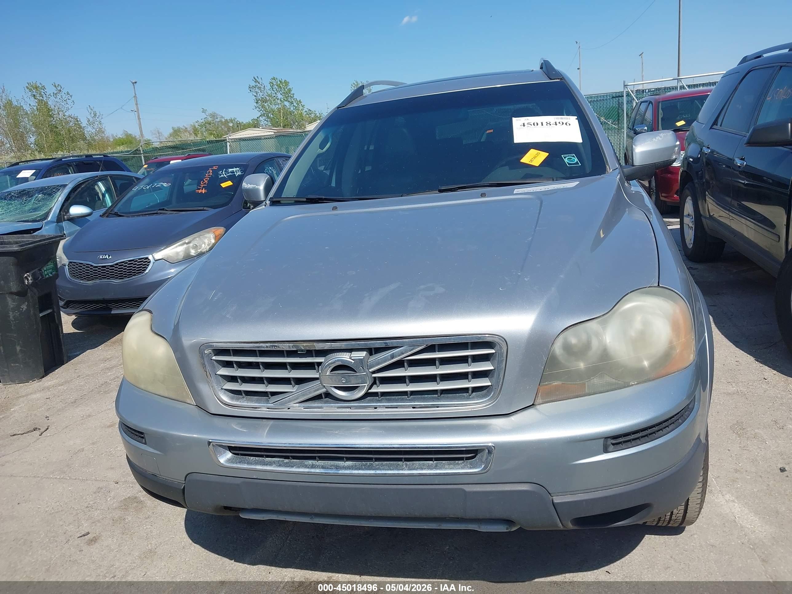 VOLVO XC90 image 6