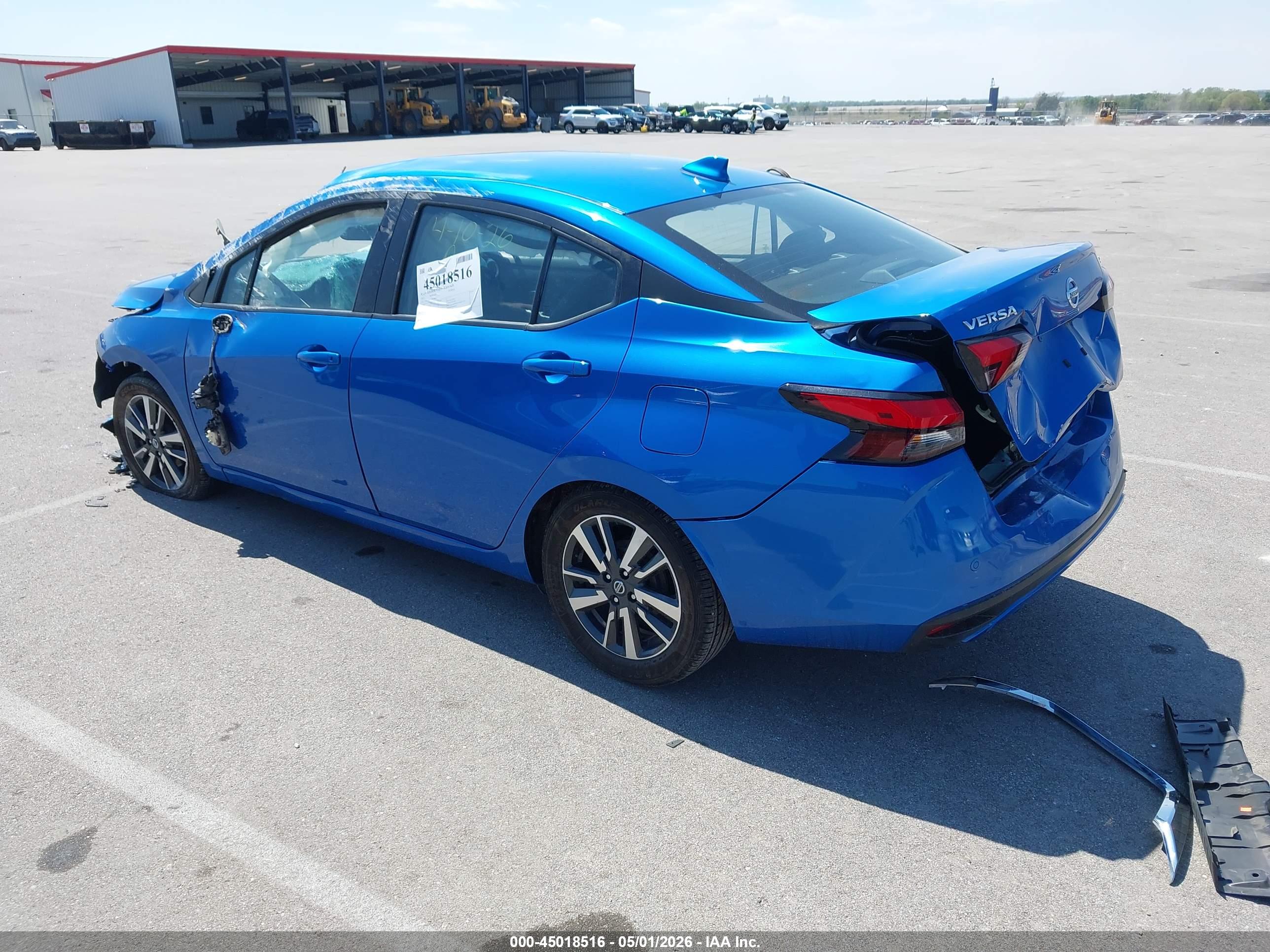 NISSAN VERSA image 3
