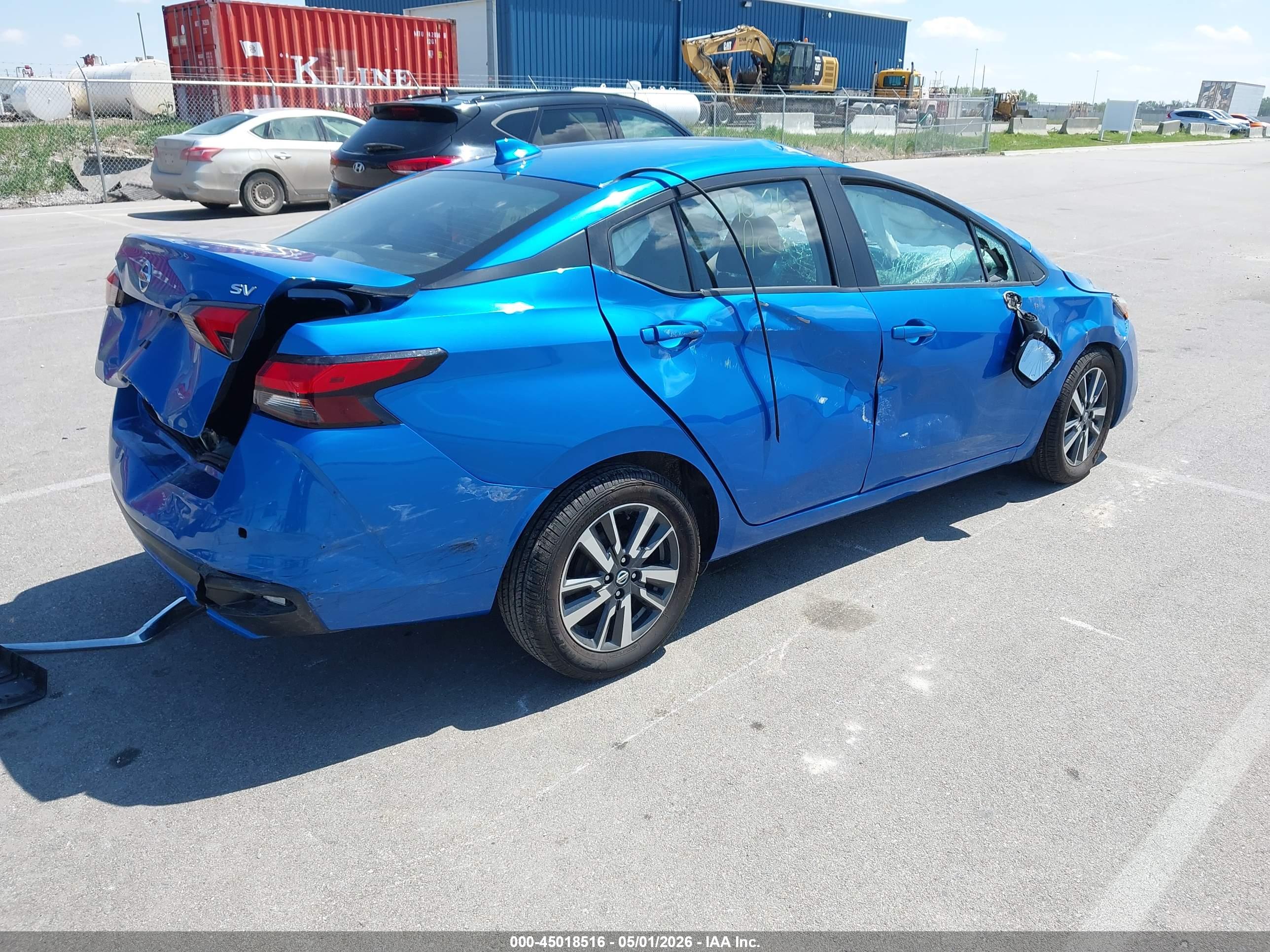 NISSAN VERSA image 4