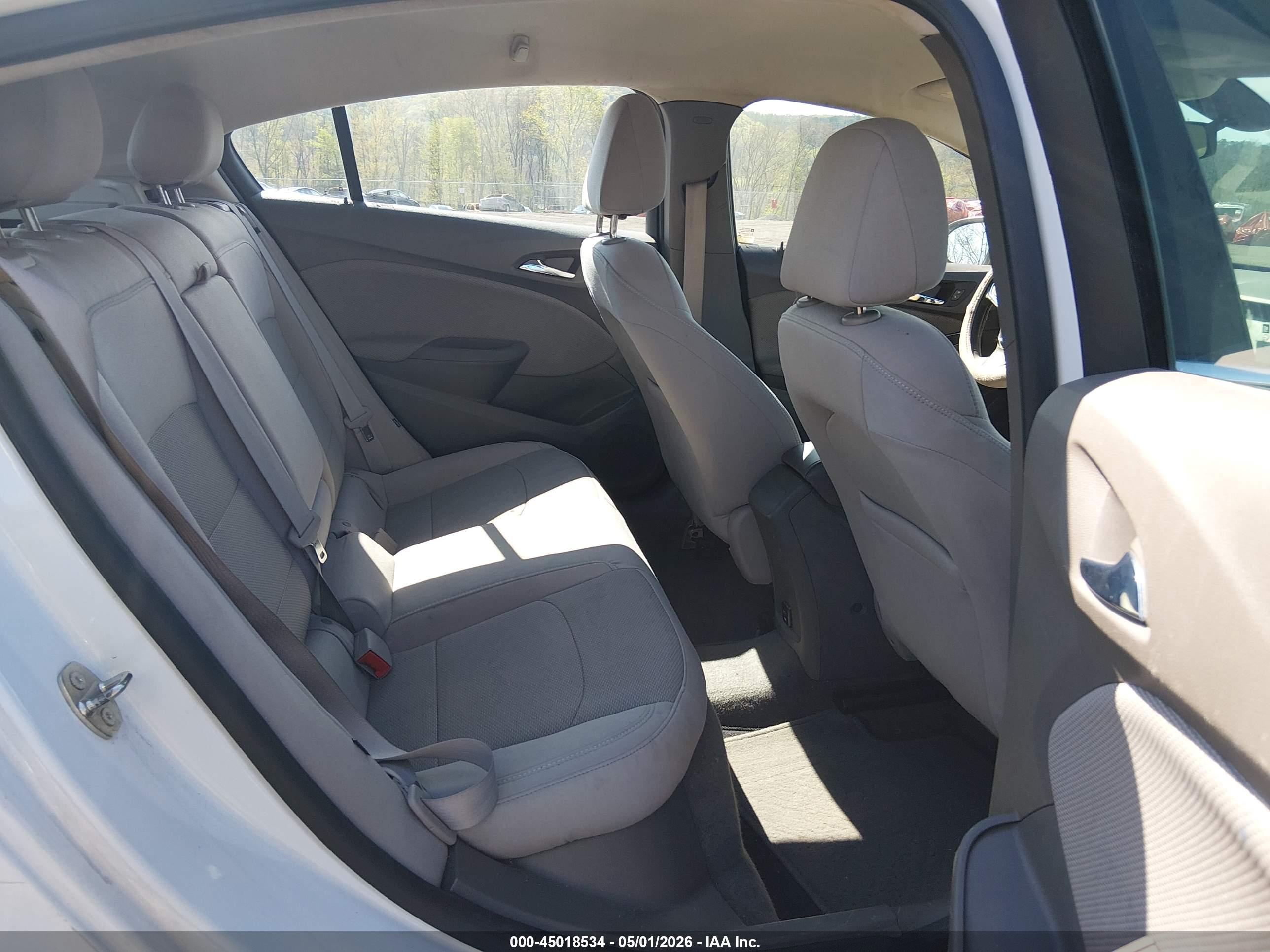 CHEVROLET CRUZE image 8