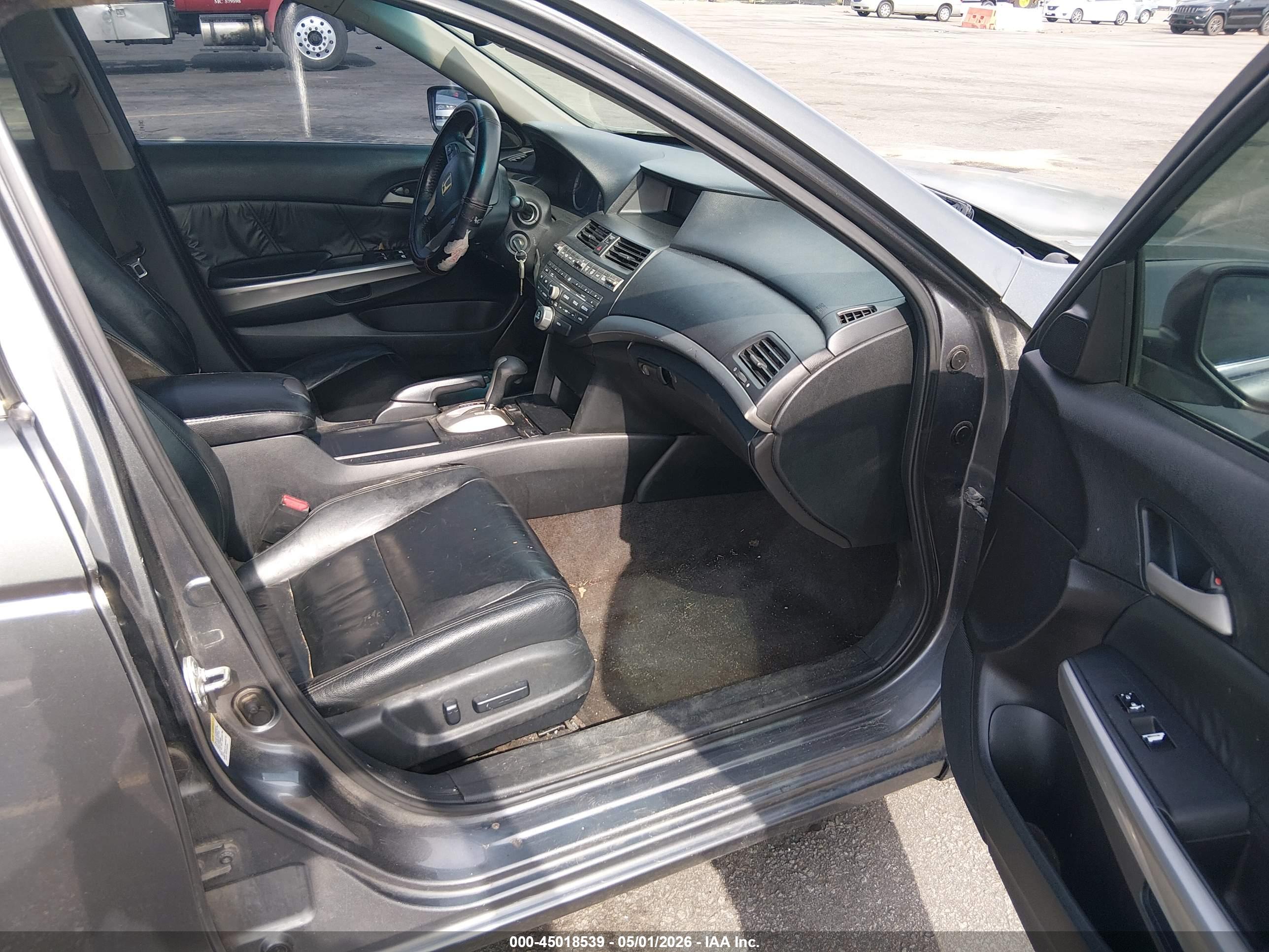 HONDA ACCORD image 5