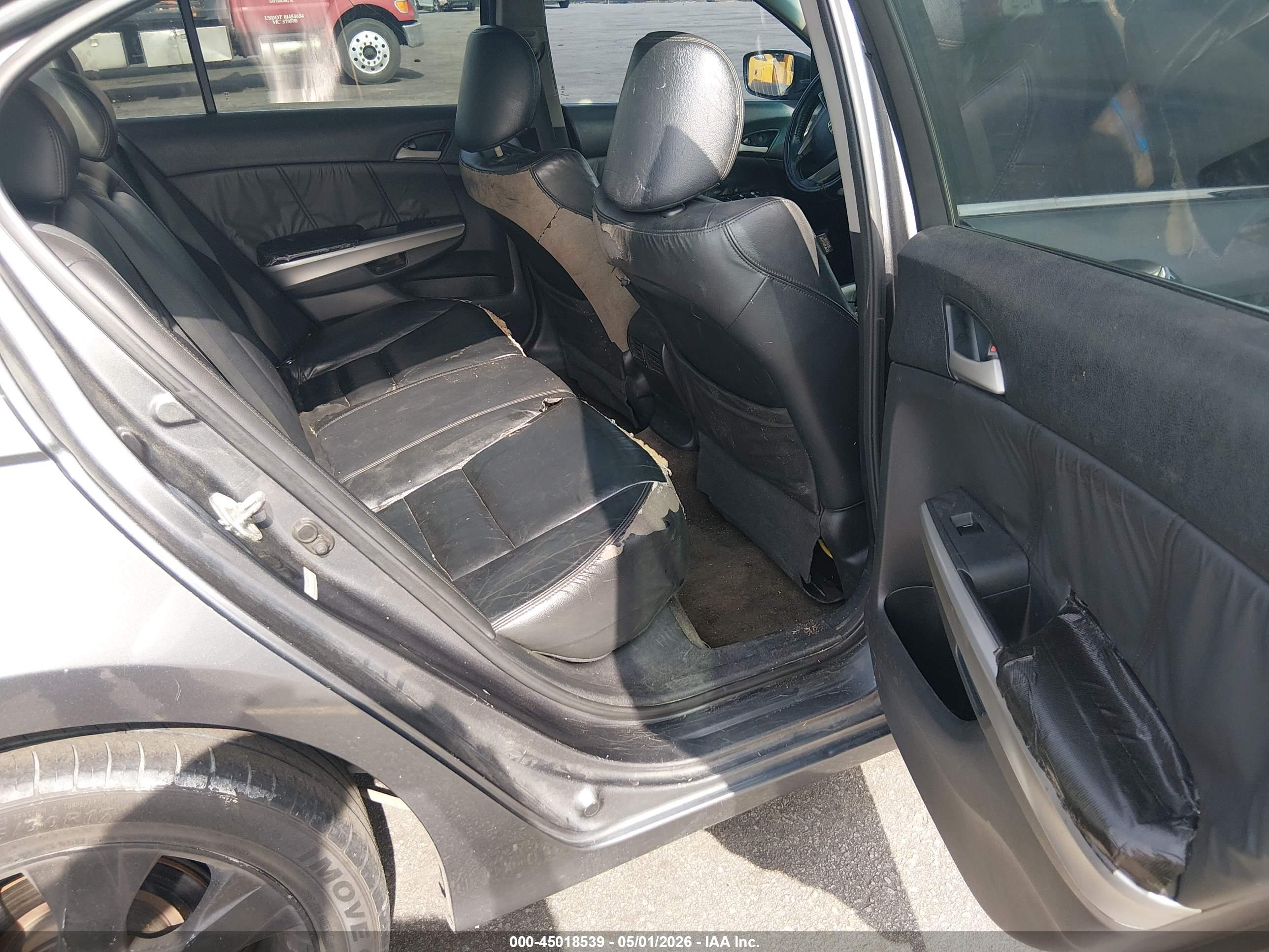 HONDA ACCORD image 8