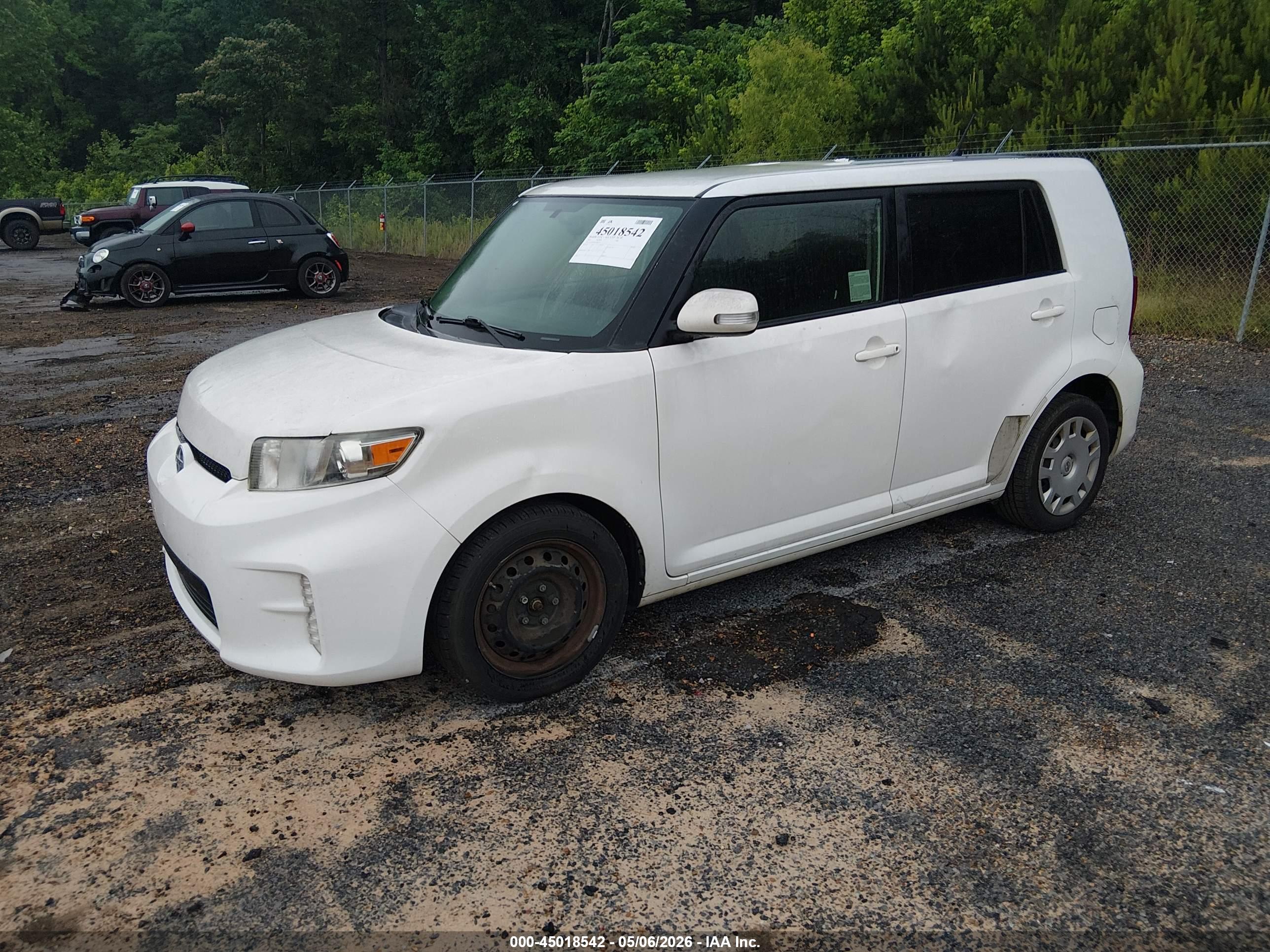 SCION XB image 2