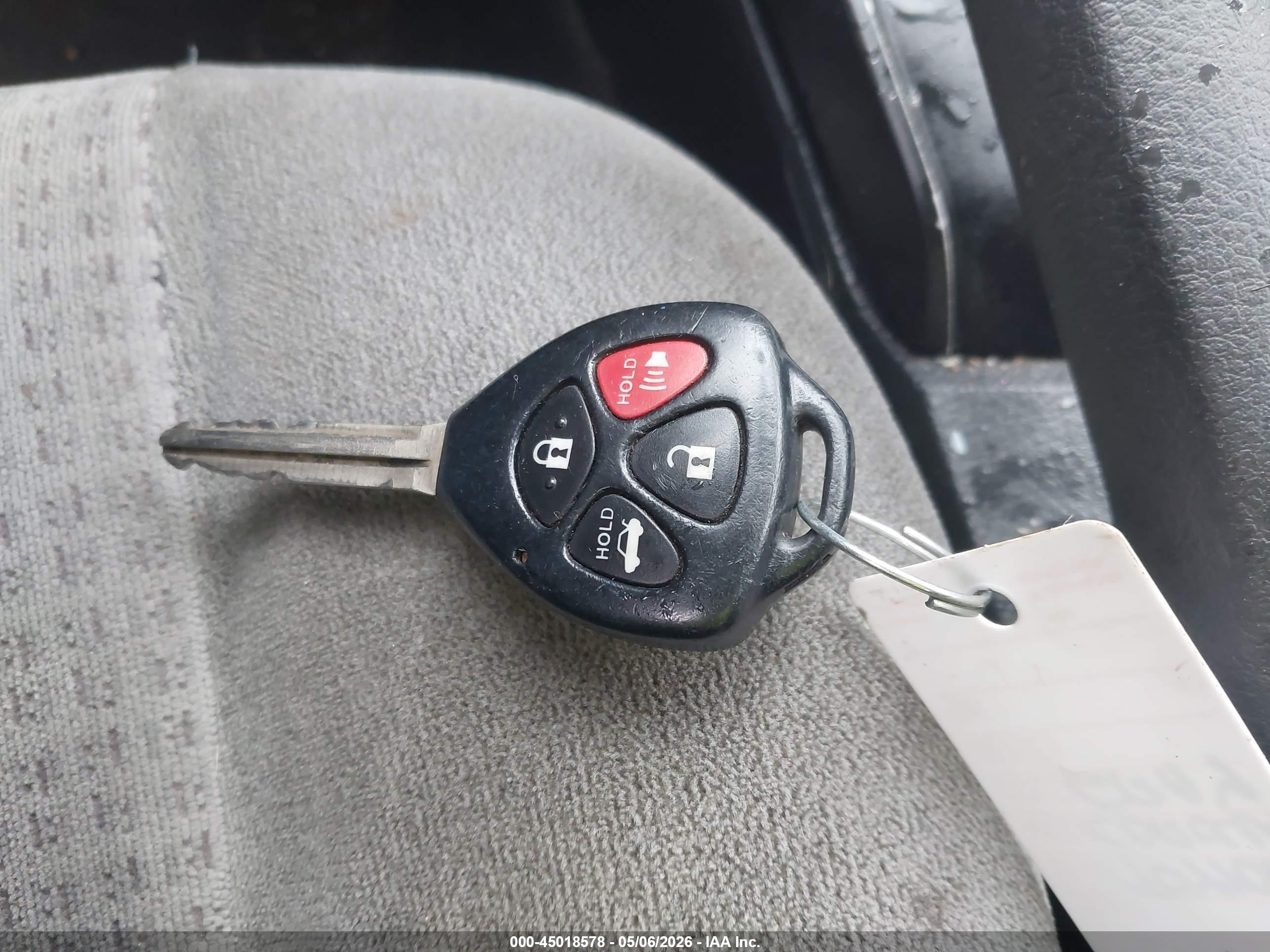 TOYOTA COROLLA image 11