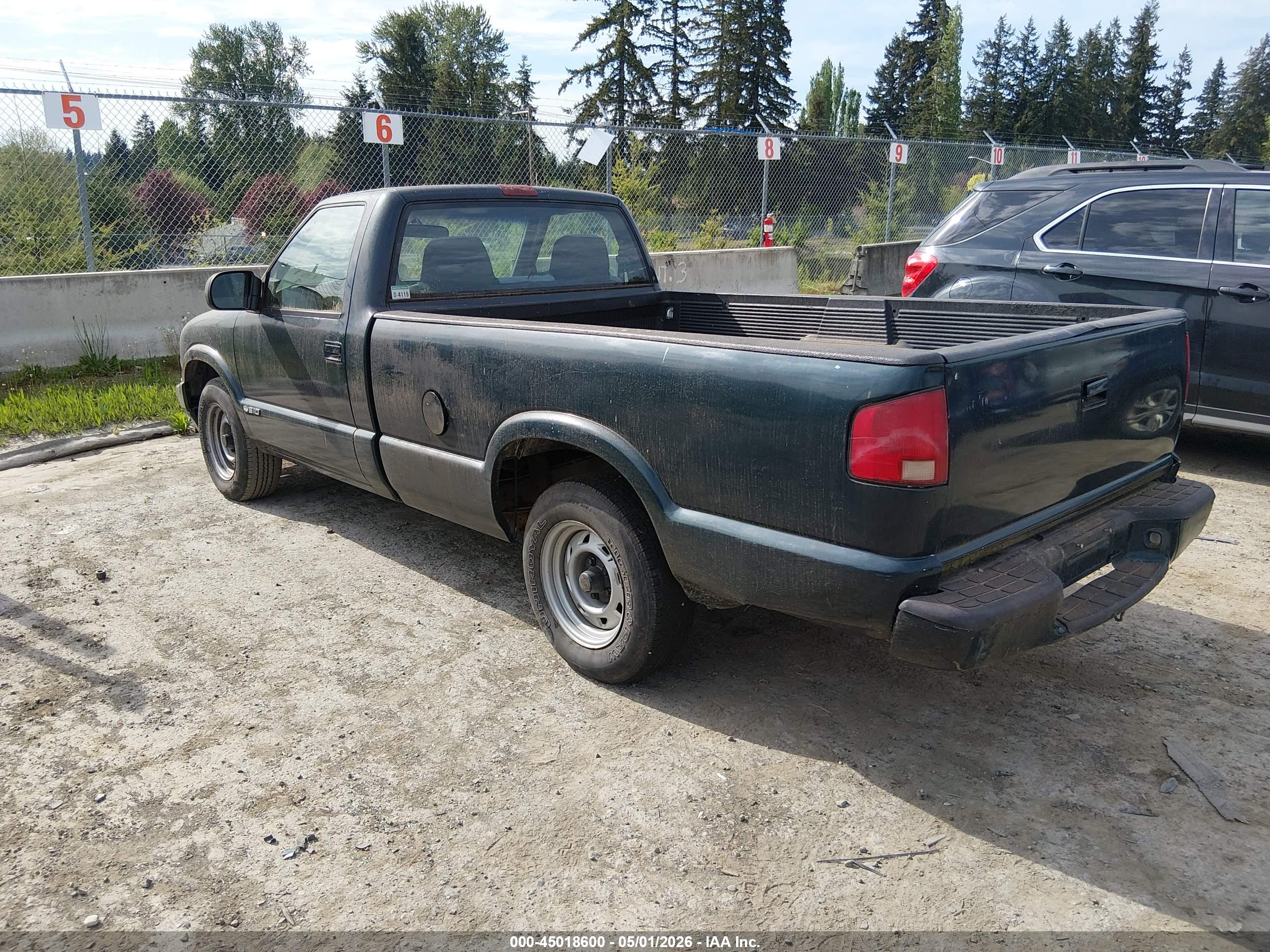 CHEVROLET S-10 image 3