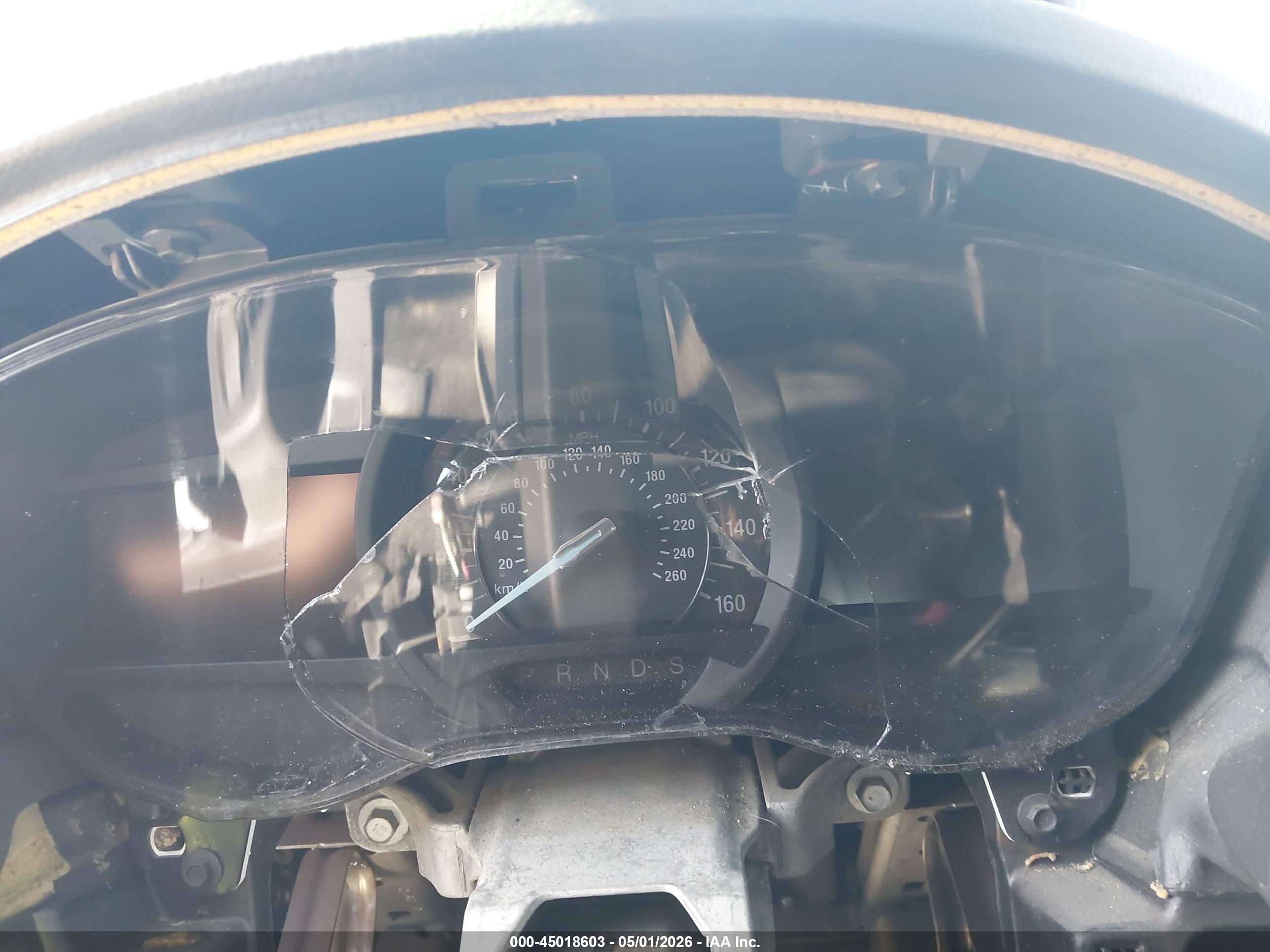 FORD FUSION image 7