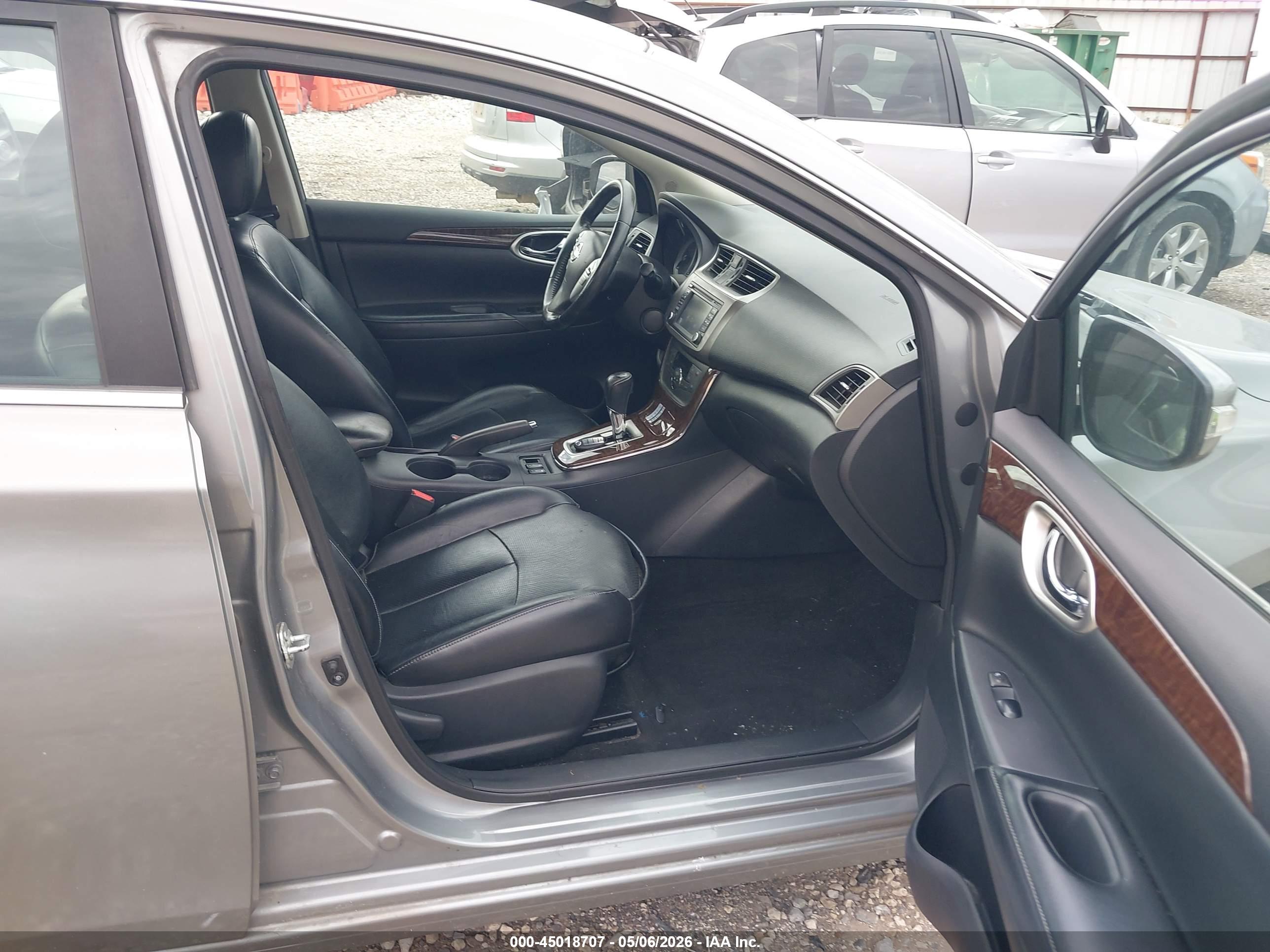 NISSAN SENTRA image 5