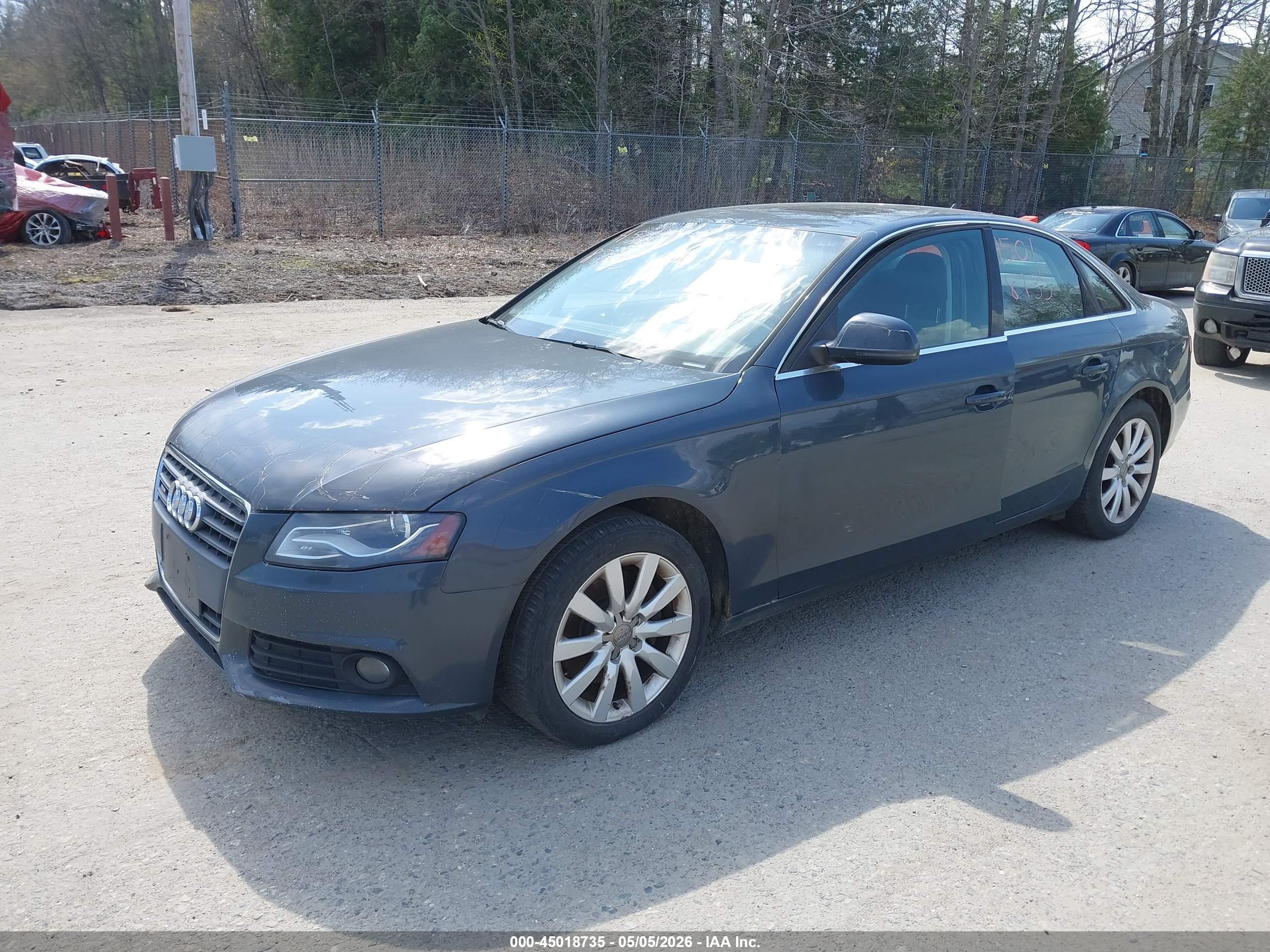 AUDI A4 image 2