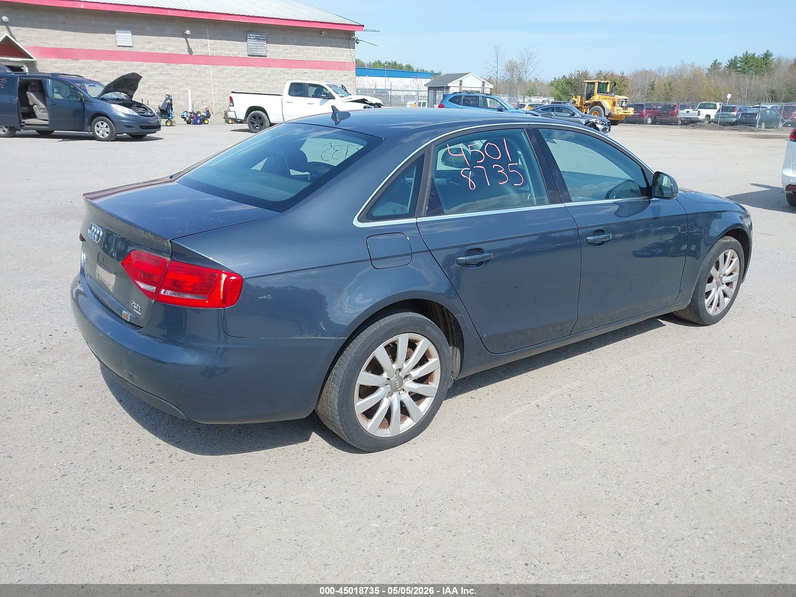 AUDI A4 image 4