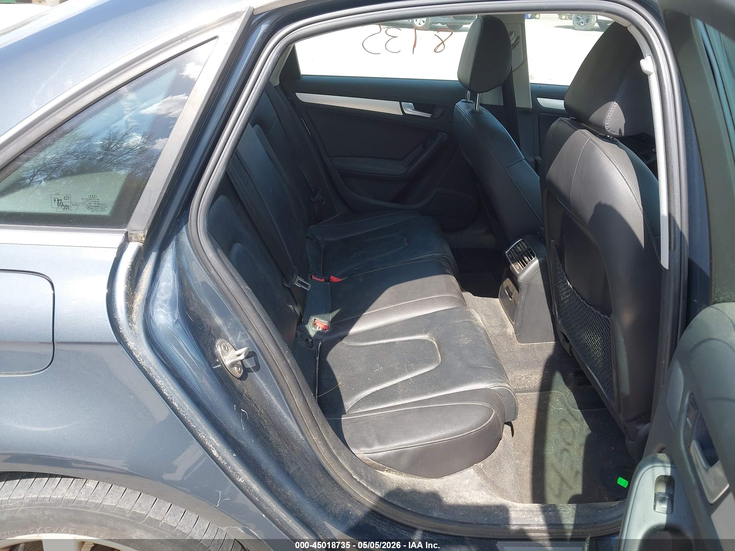 AUDI A4 image 8