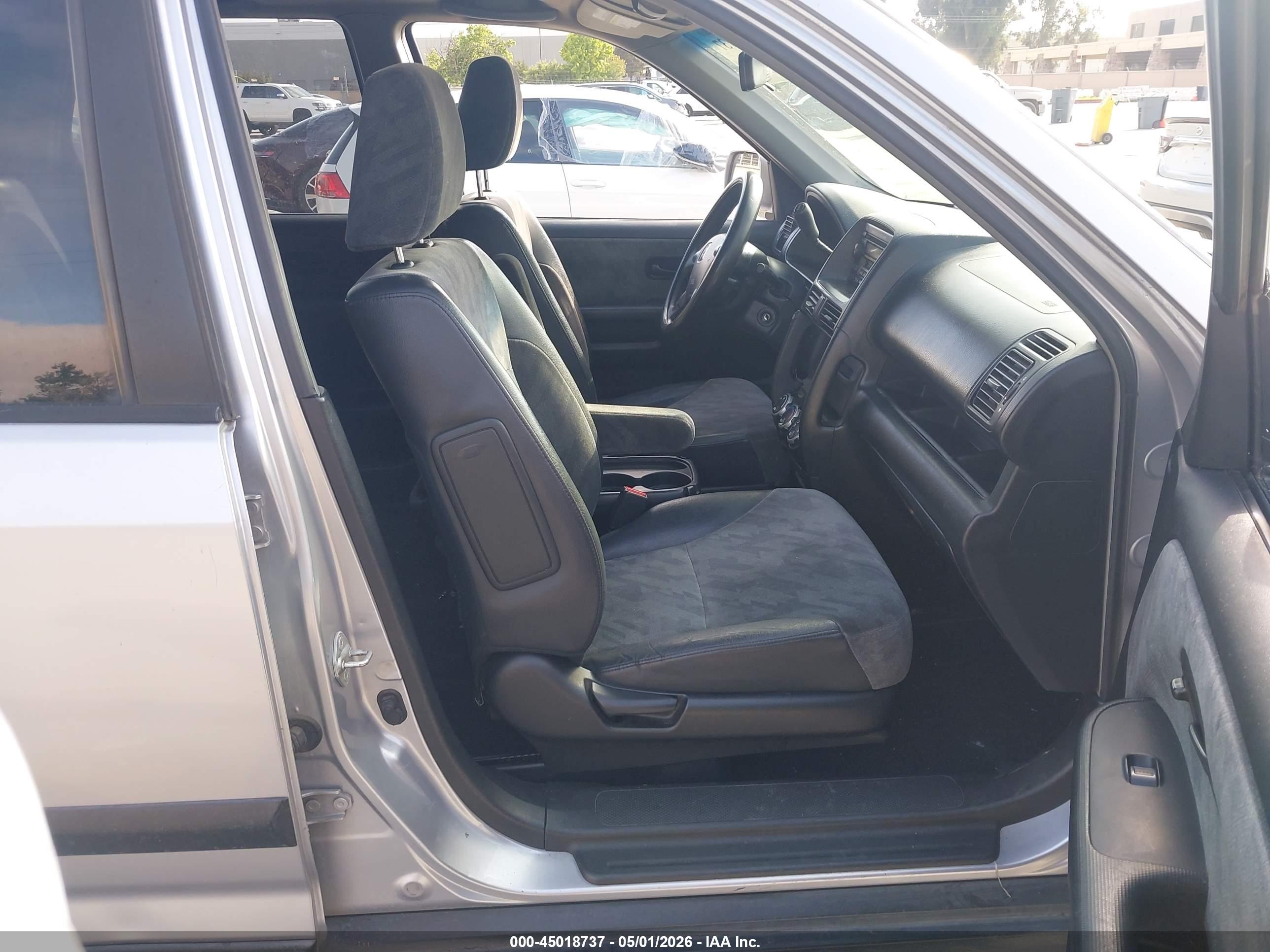 HONDA CR-V image 5