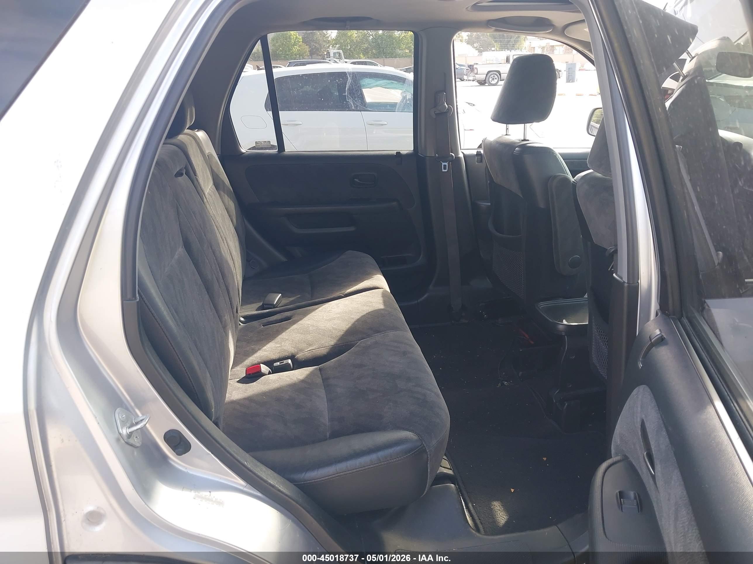 HONDA CR-V image 8
