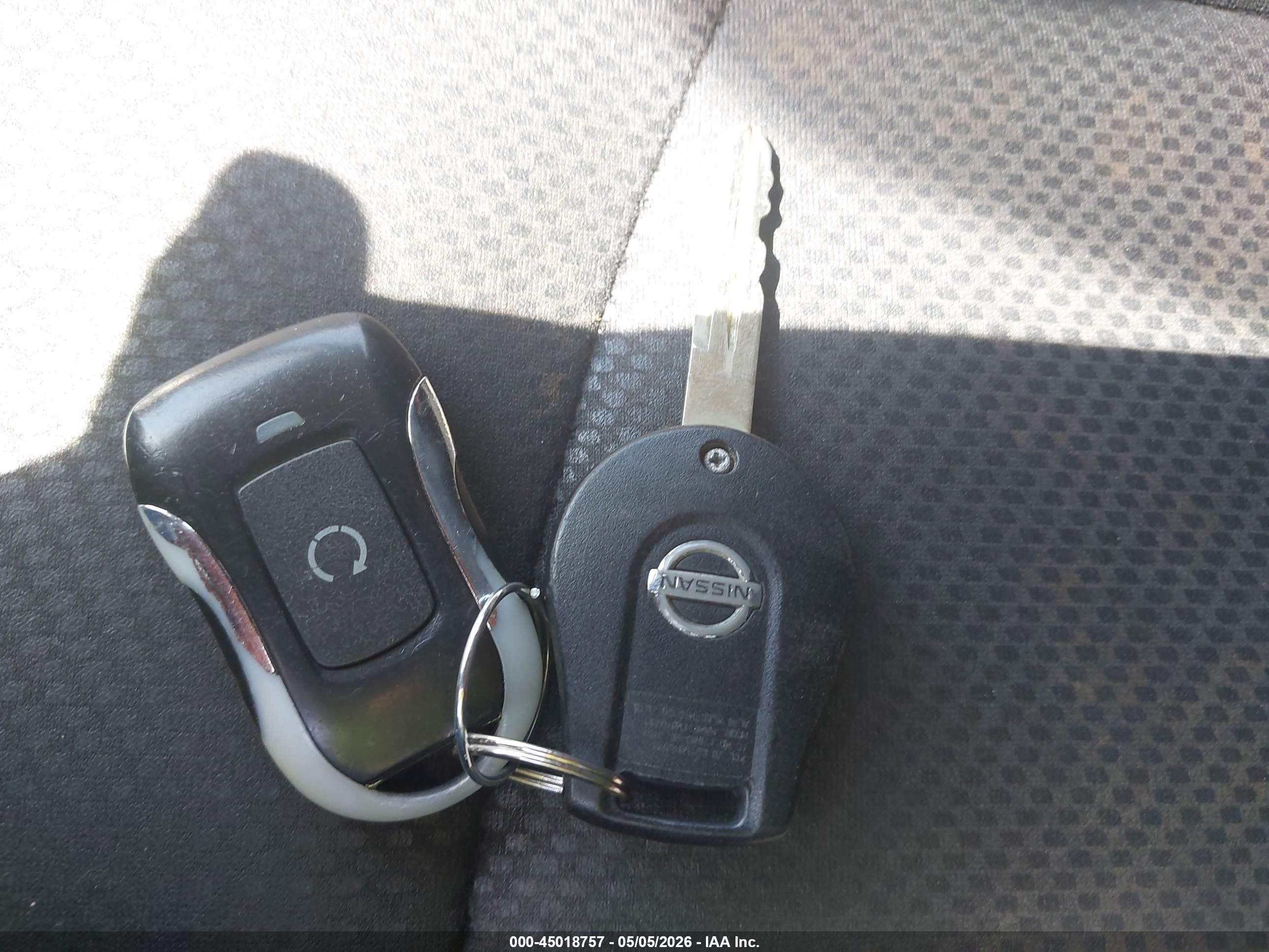 NISSAN ROGUE image 11