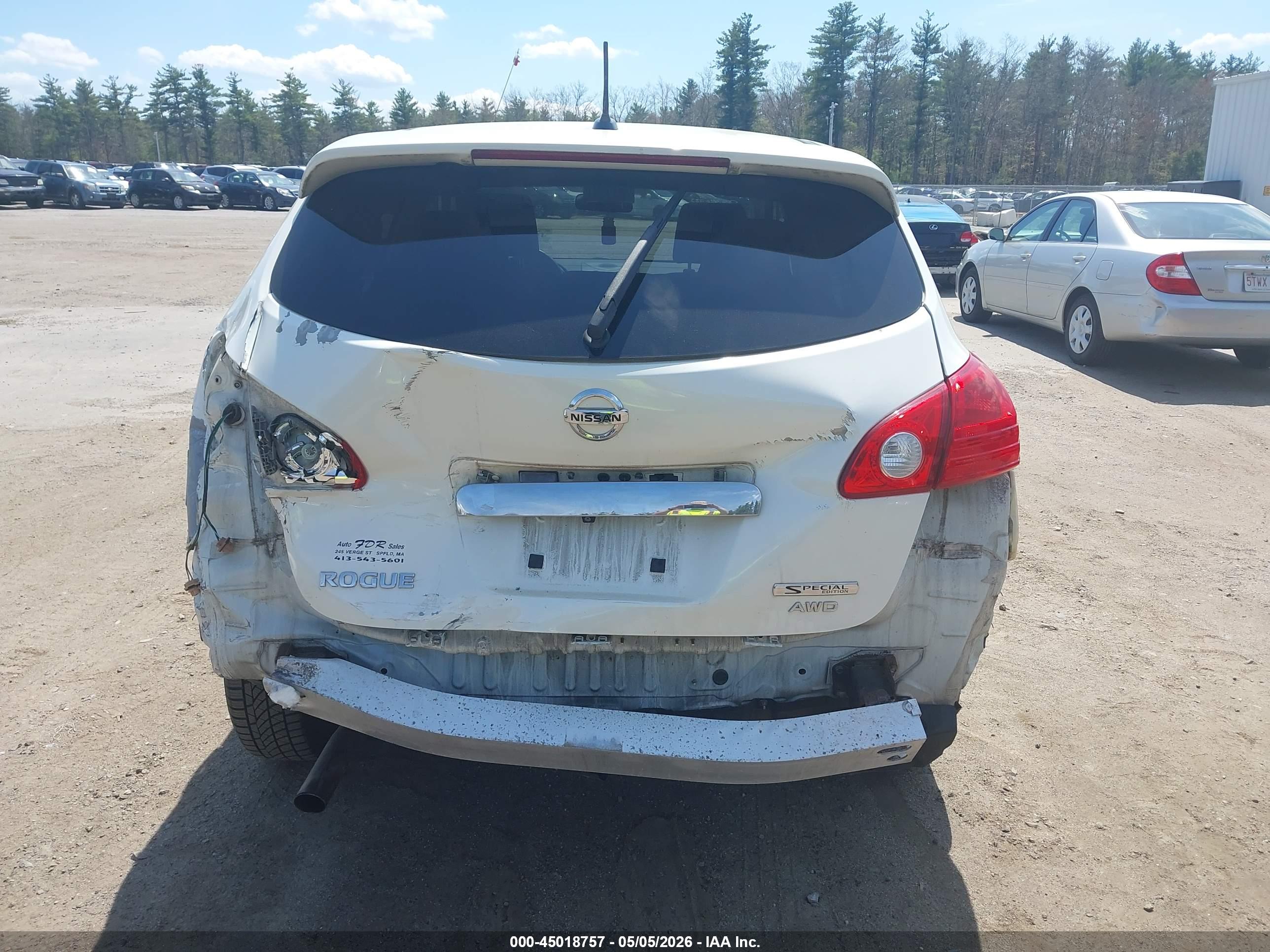 NISSAN ROGUE image 6