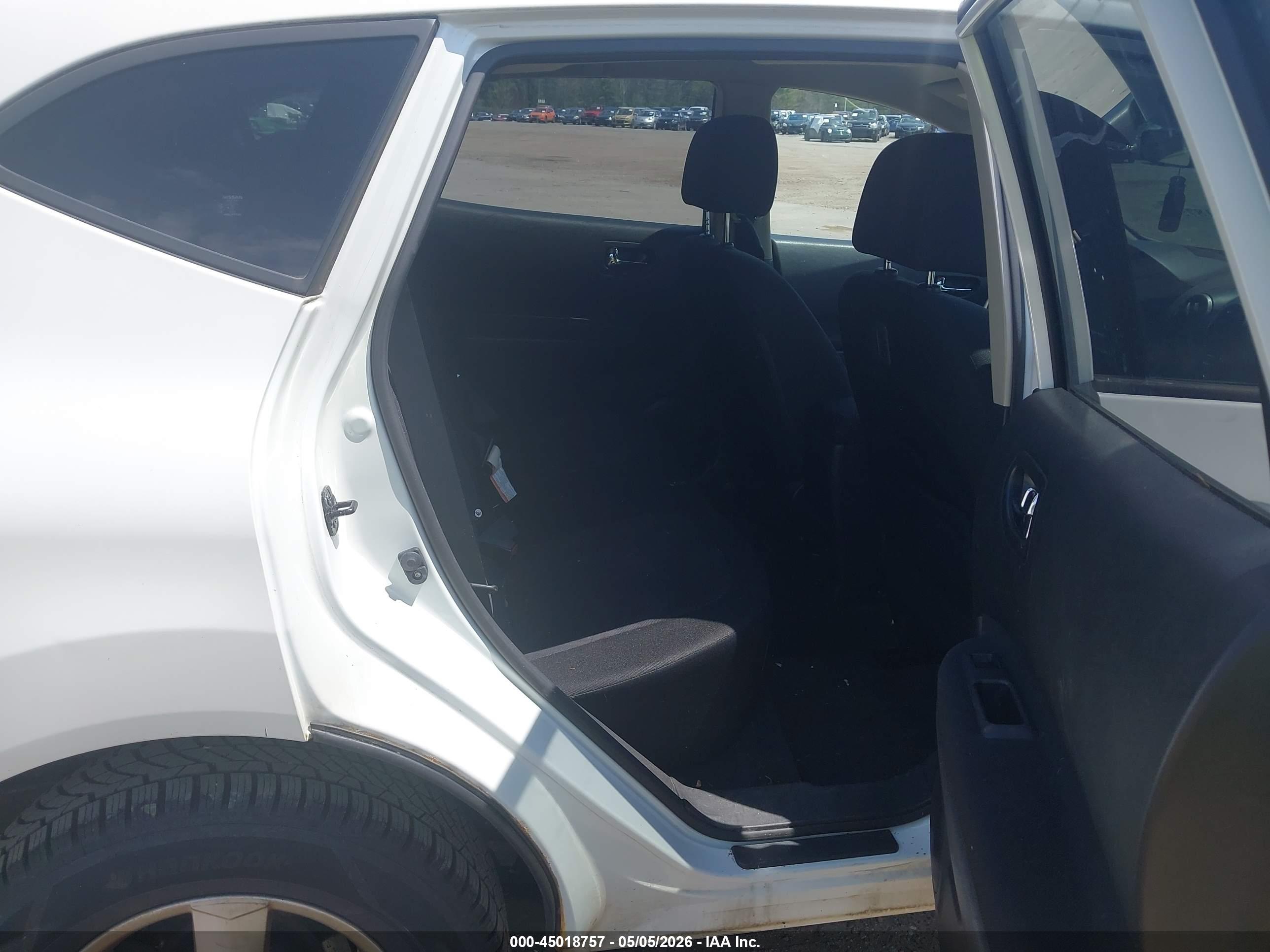 NISSAN ROGUE image 8