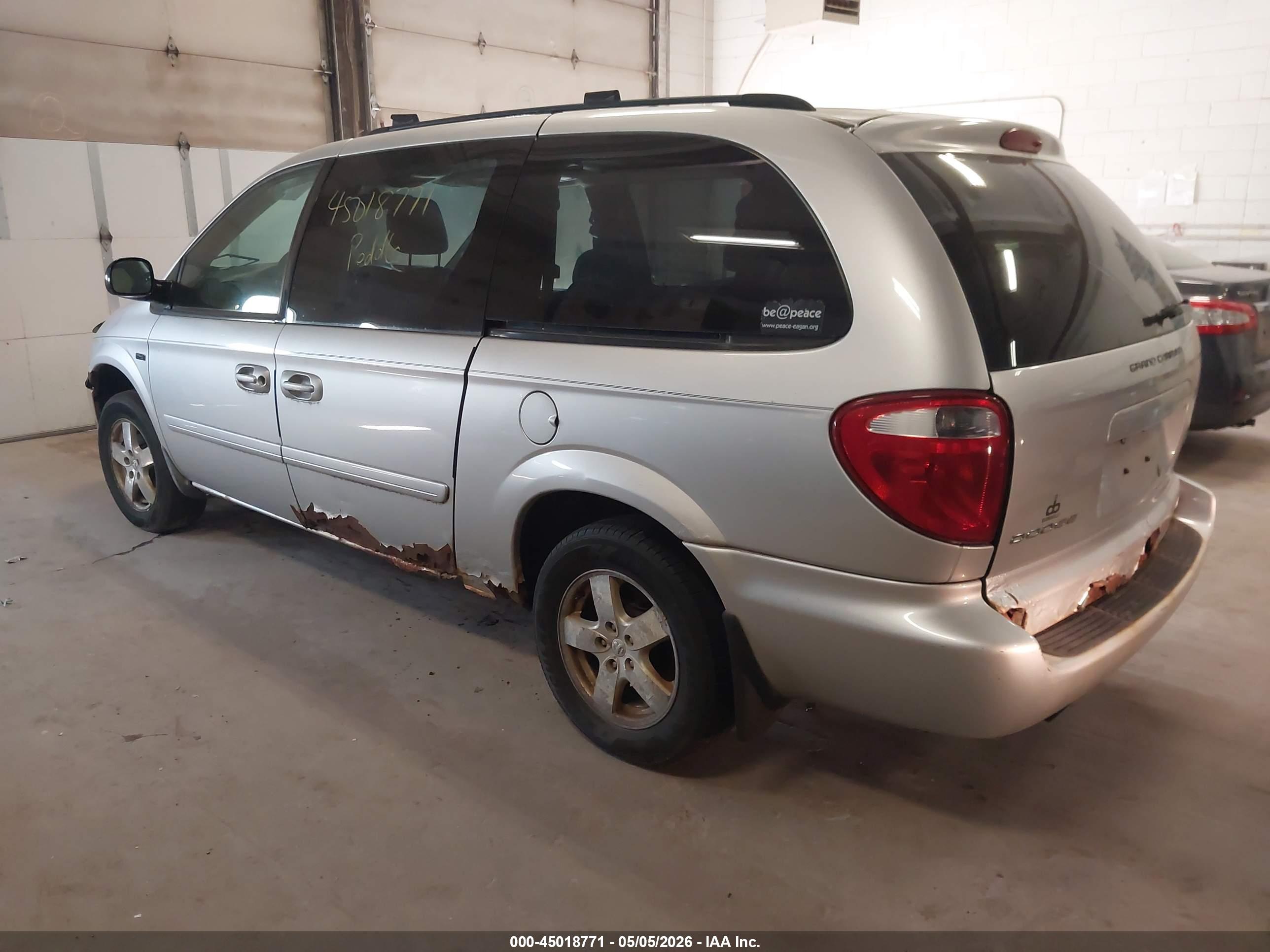 DODGE GRAND image 3