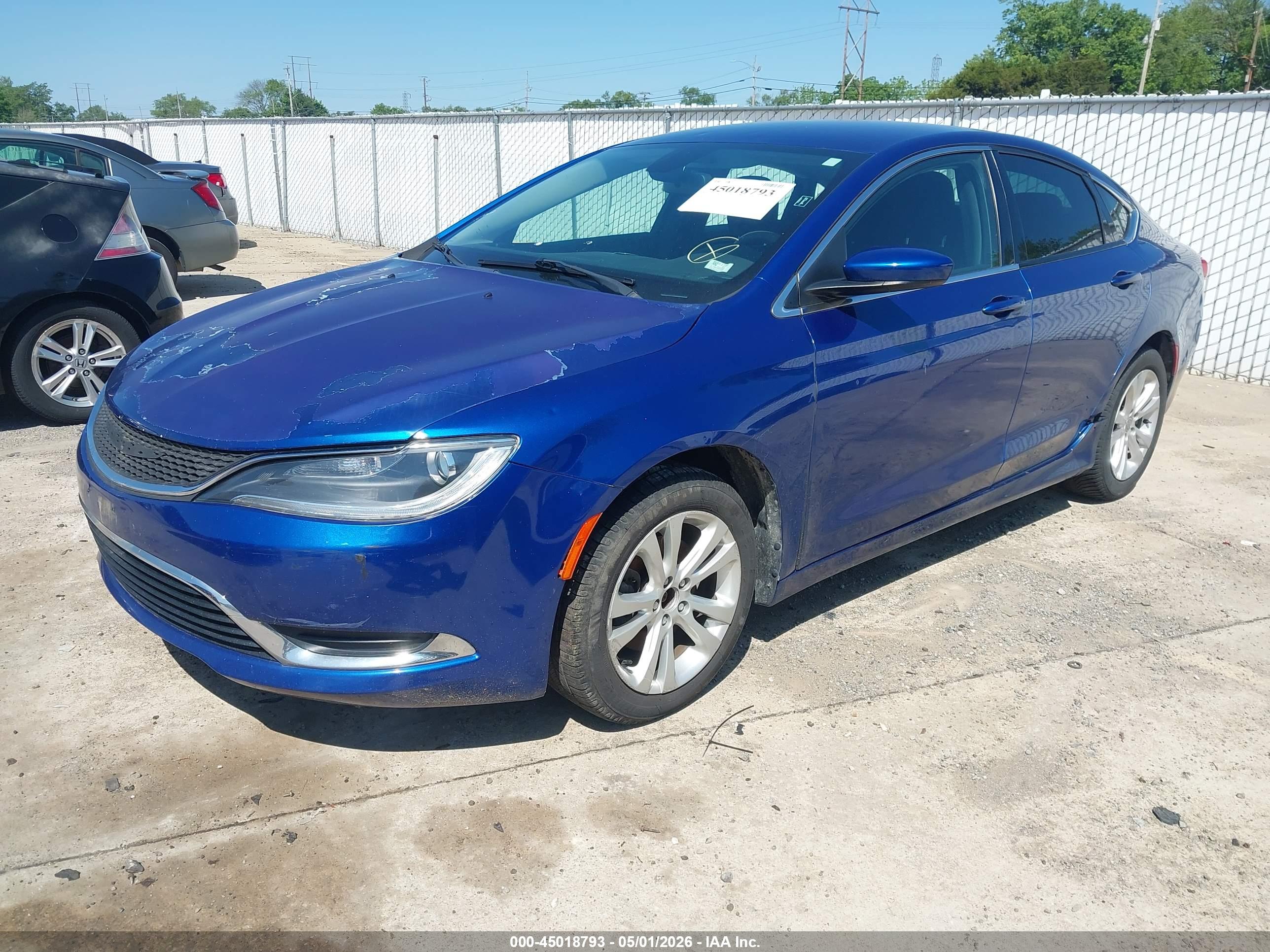 CHRYSLER 200 image 2