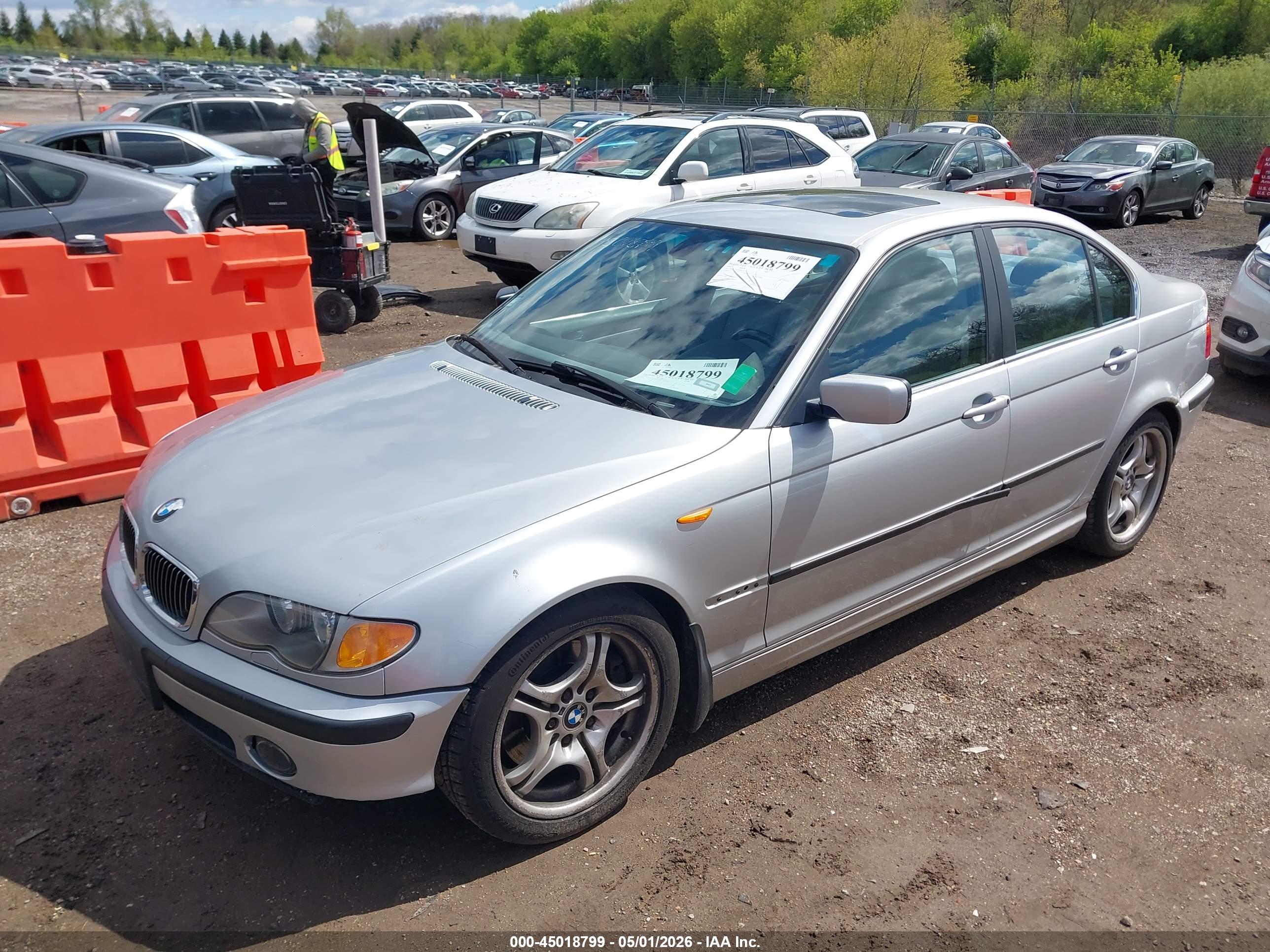 BMW 330I image 2
