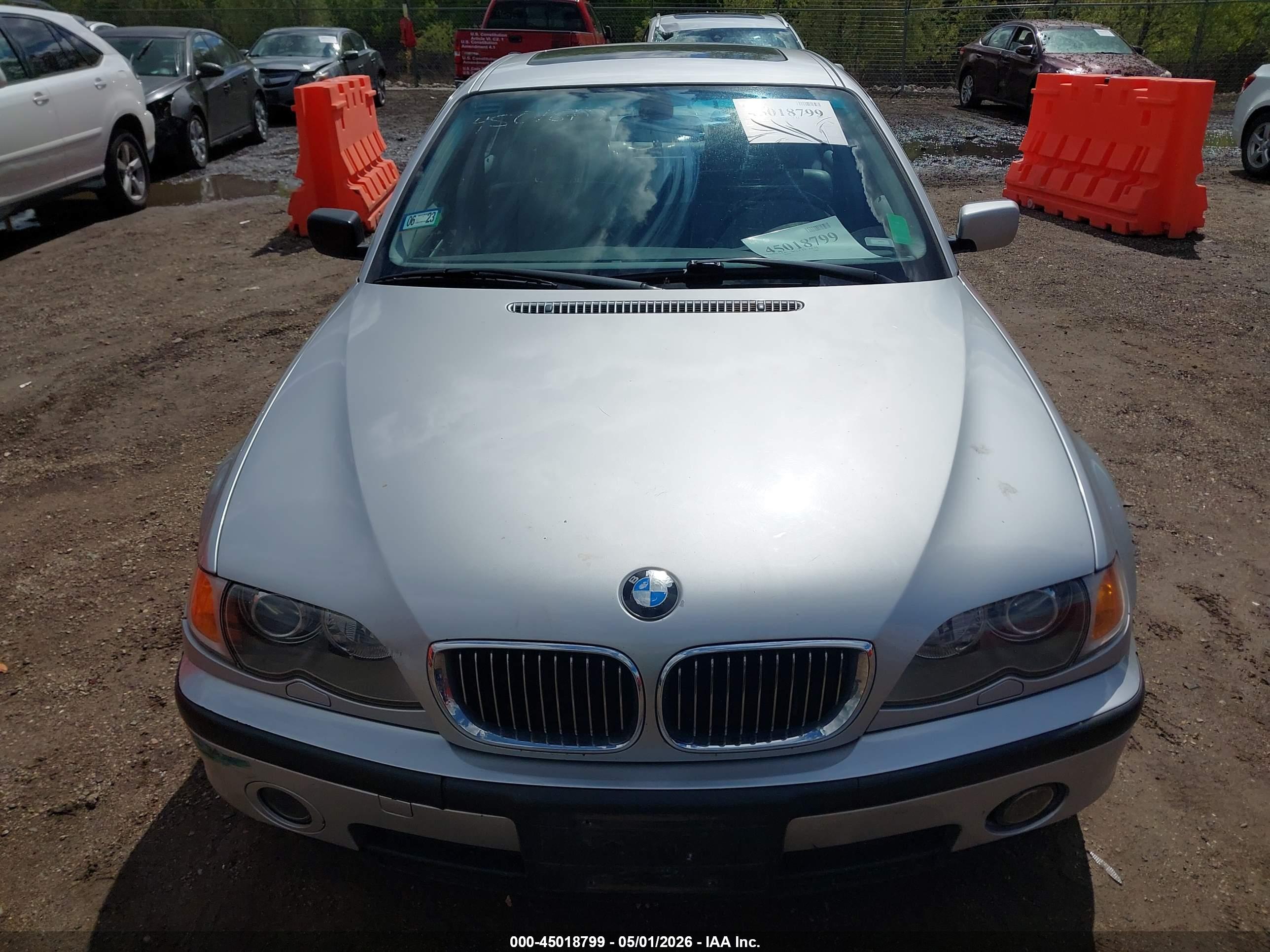 BMW 330I image 6