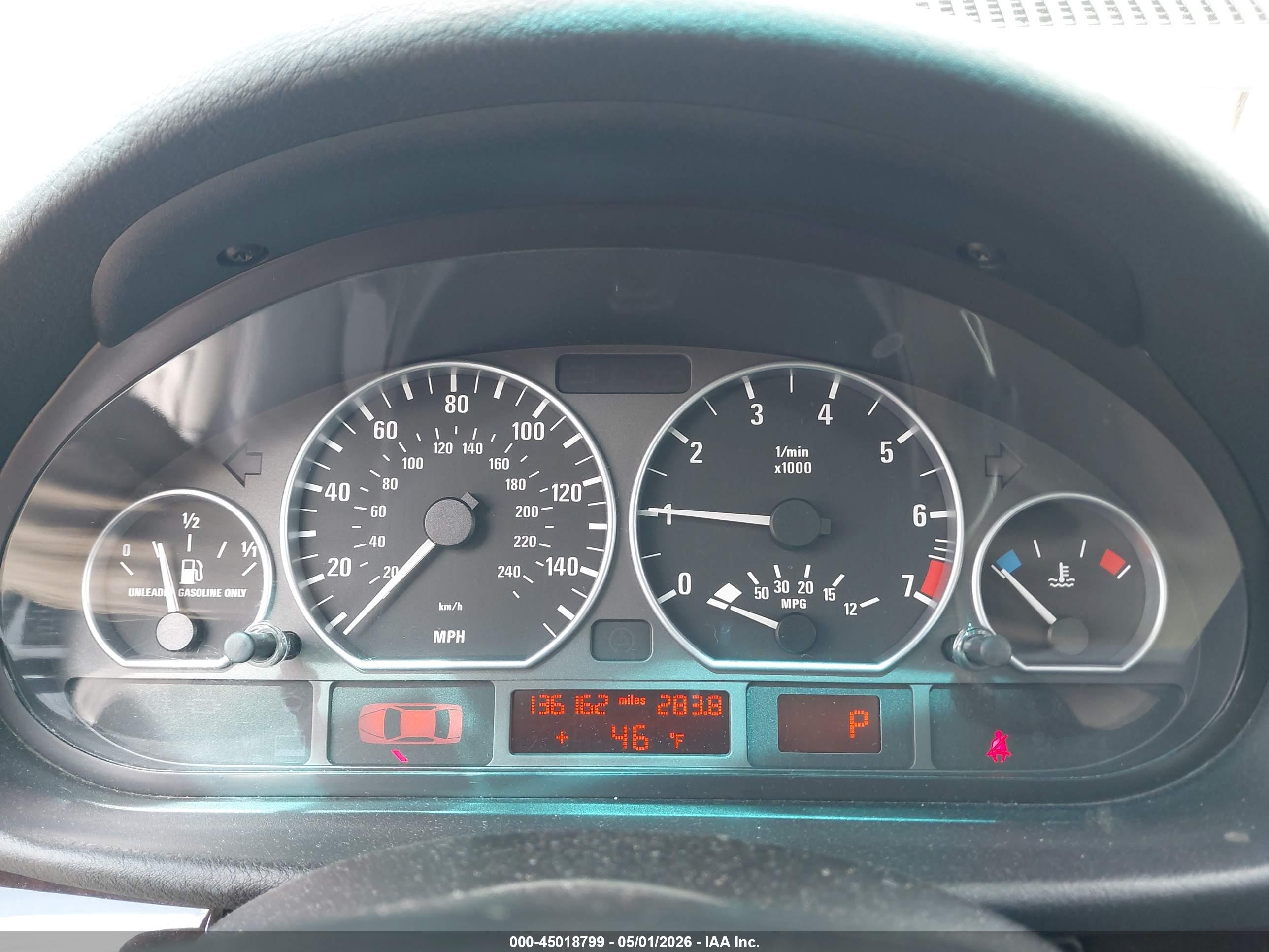 BMW 330I image 7