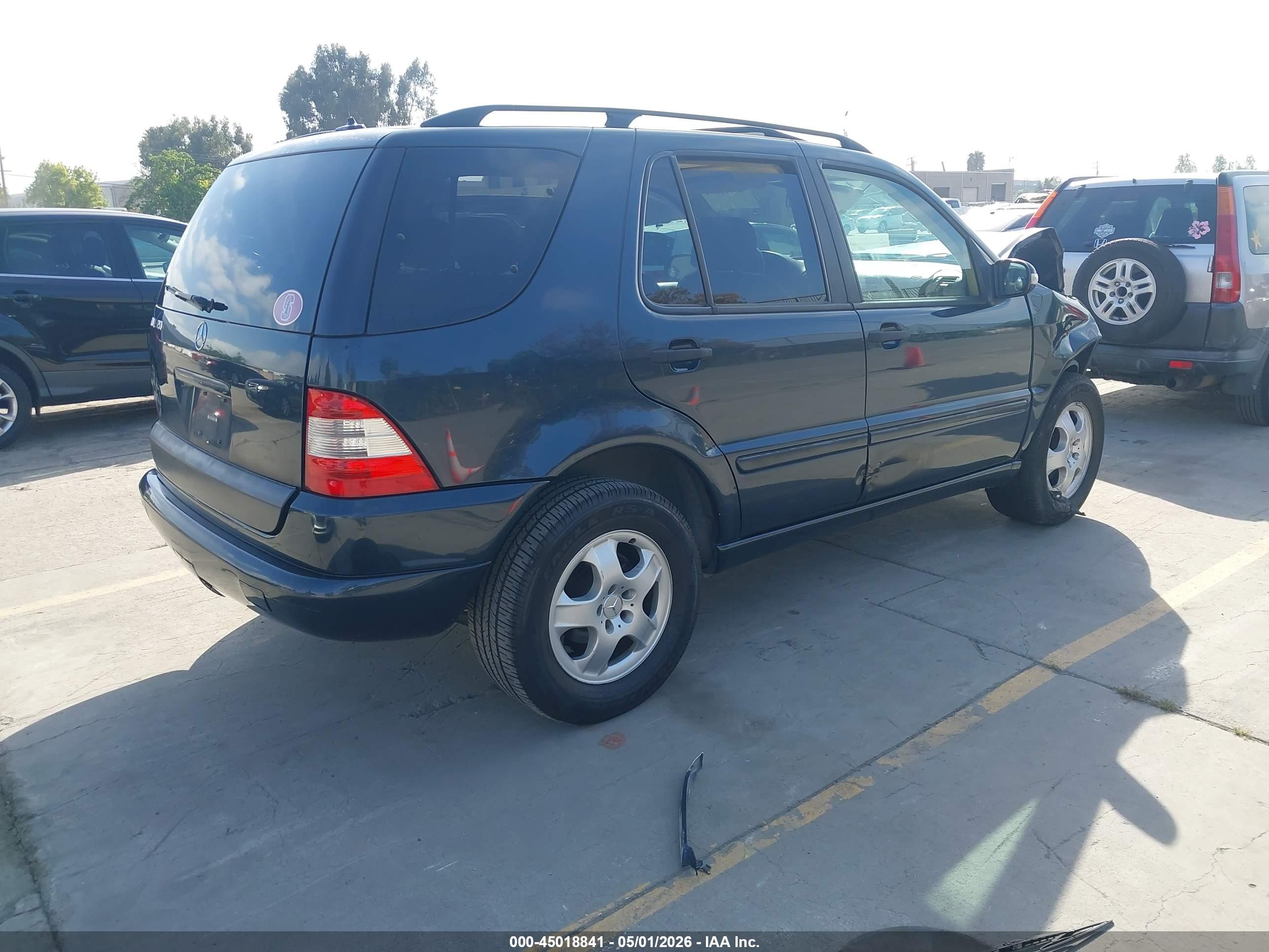 MERCEDES-BENZ ML image 4