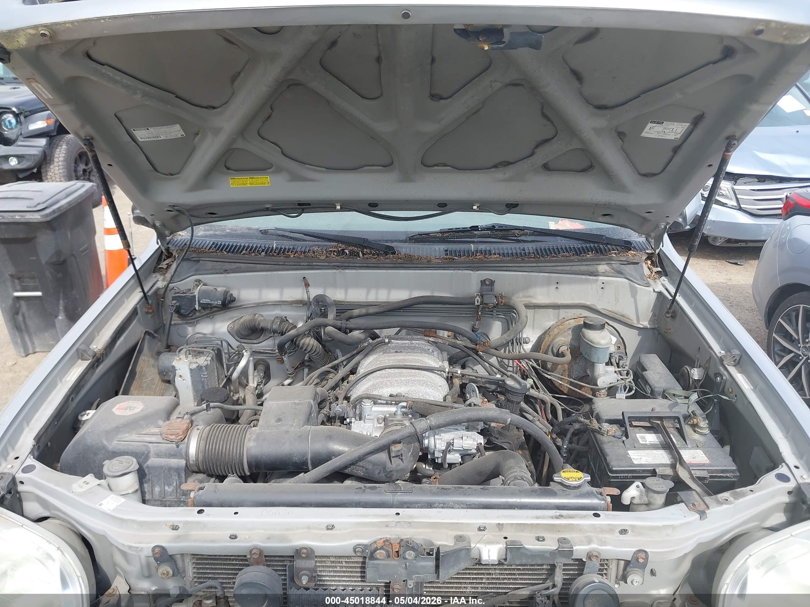 TOYOTA SEQUOIA image 10