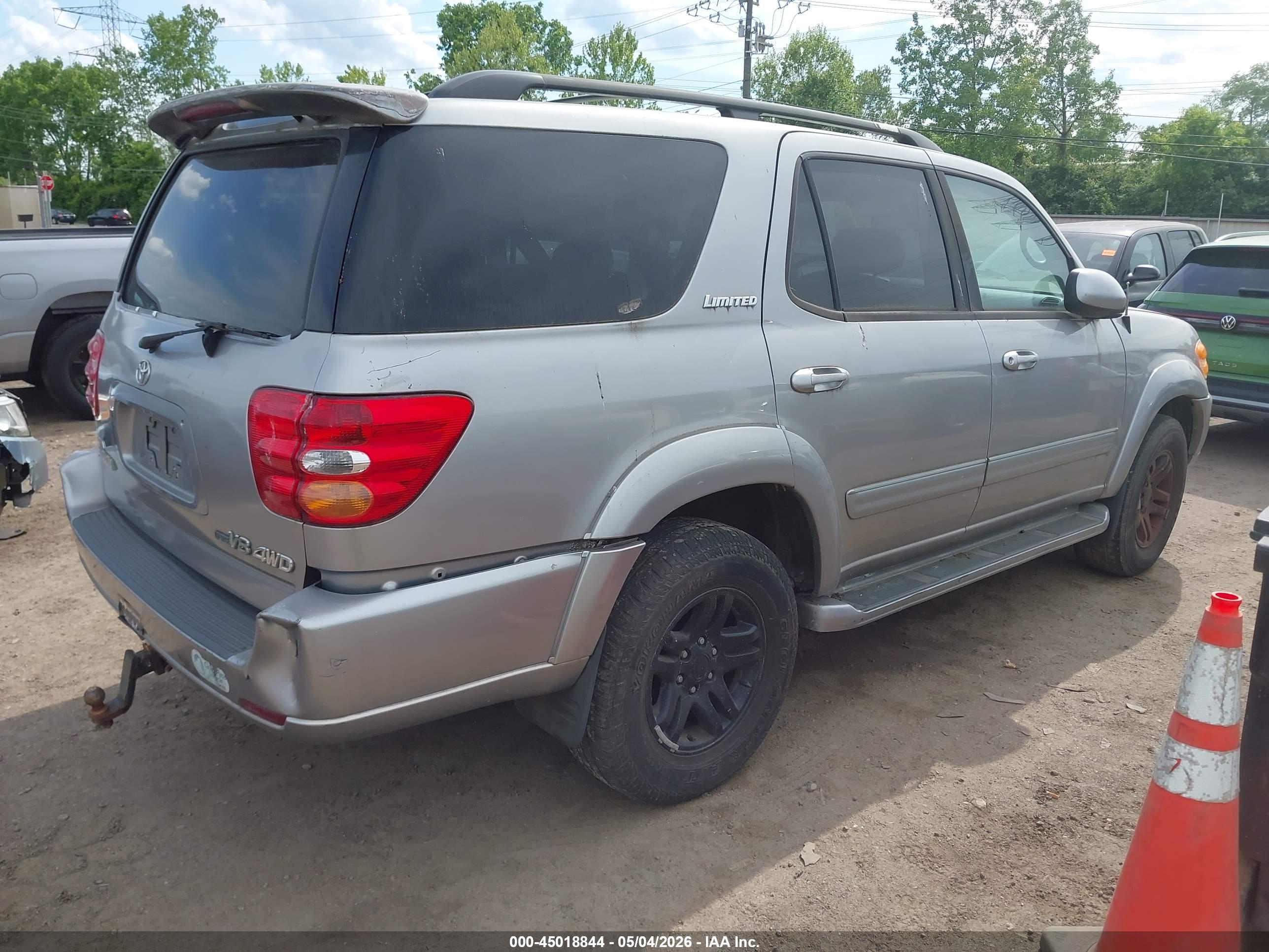TOYOTA SEQUOIA image 4